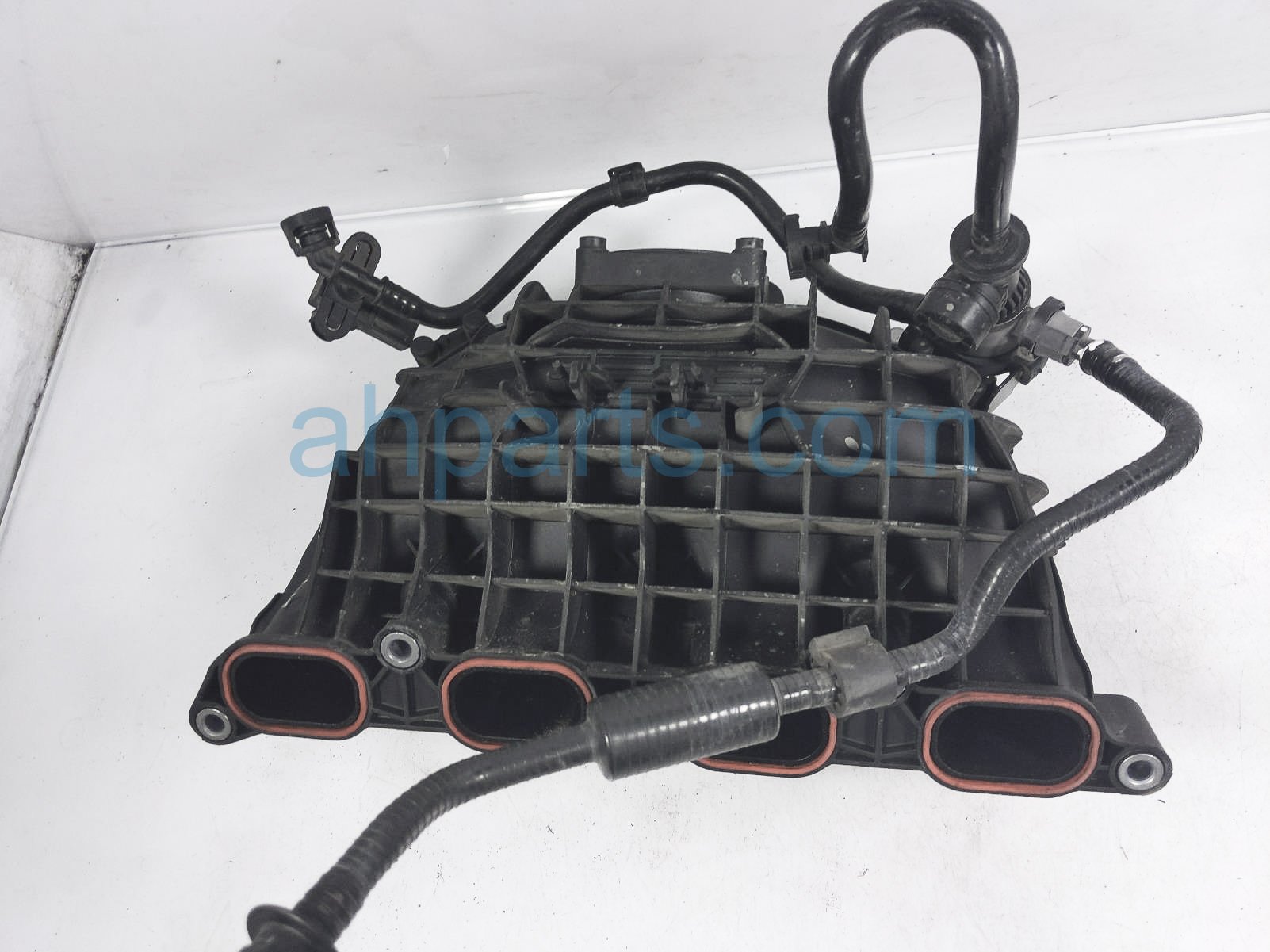 $90 BMW INTAKE MANIFOLD