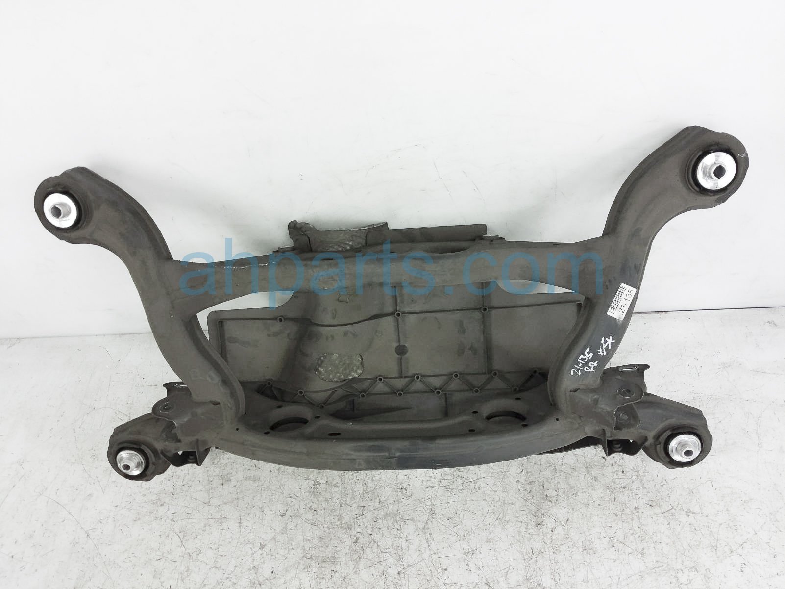 $125 Mercedes REAR SUB FRAME / CROSS MEMBER