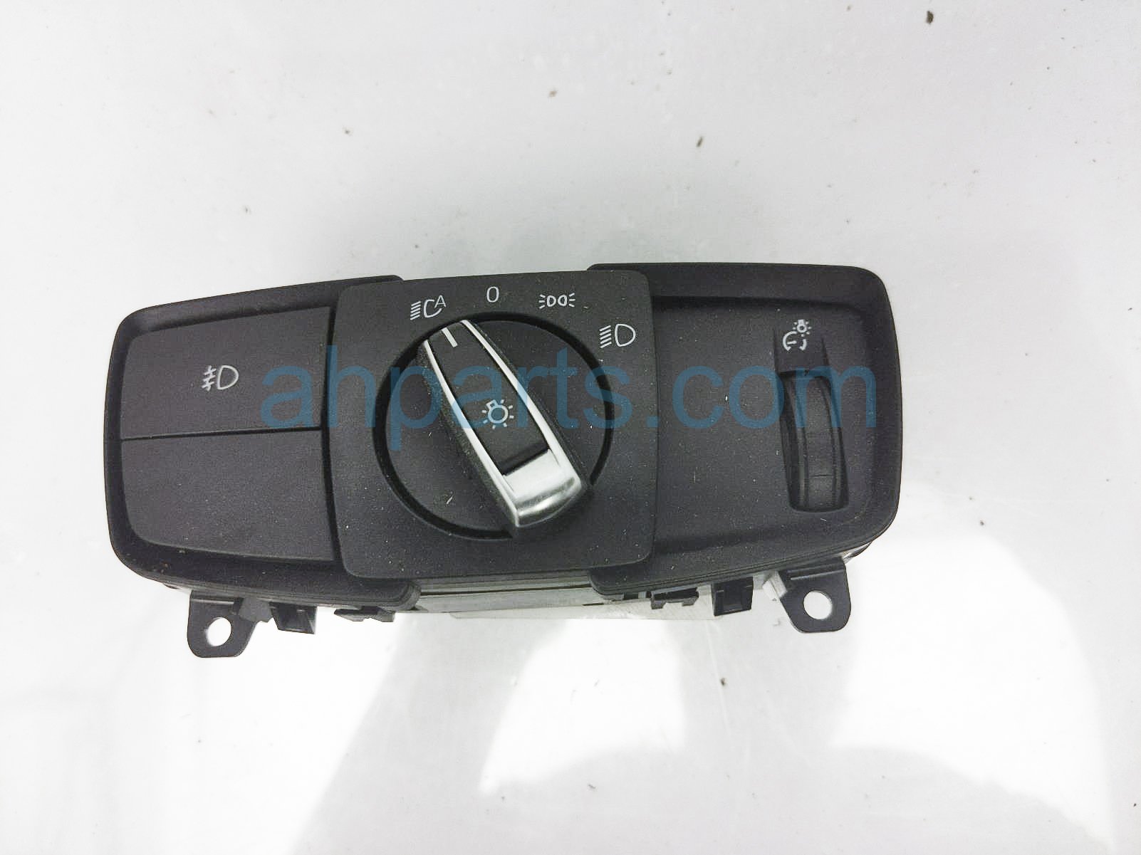 $45 BMW HEADLIGH SWITCH ASSY (ON DASH)