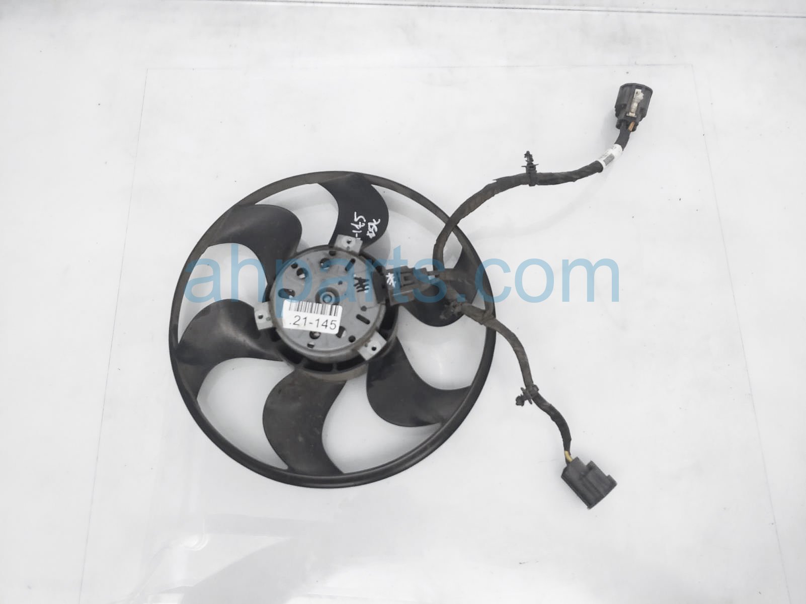 $39 Ford ENGINE COOLING FAN W/ MOTOR ASSY