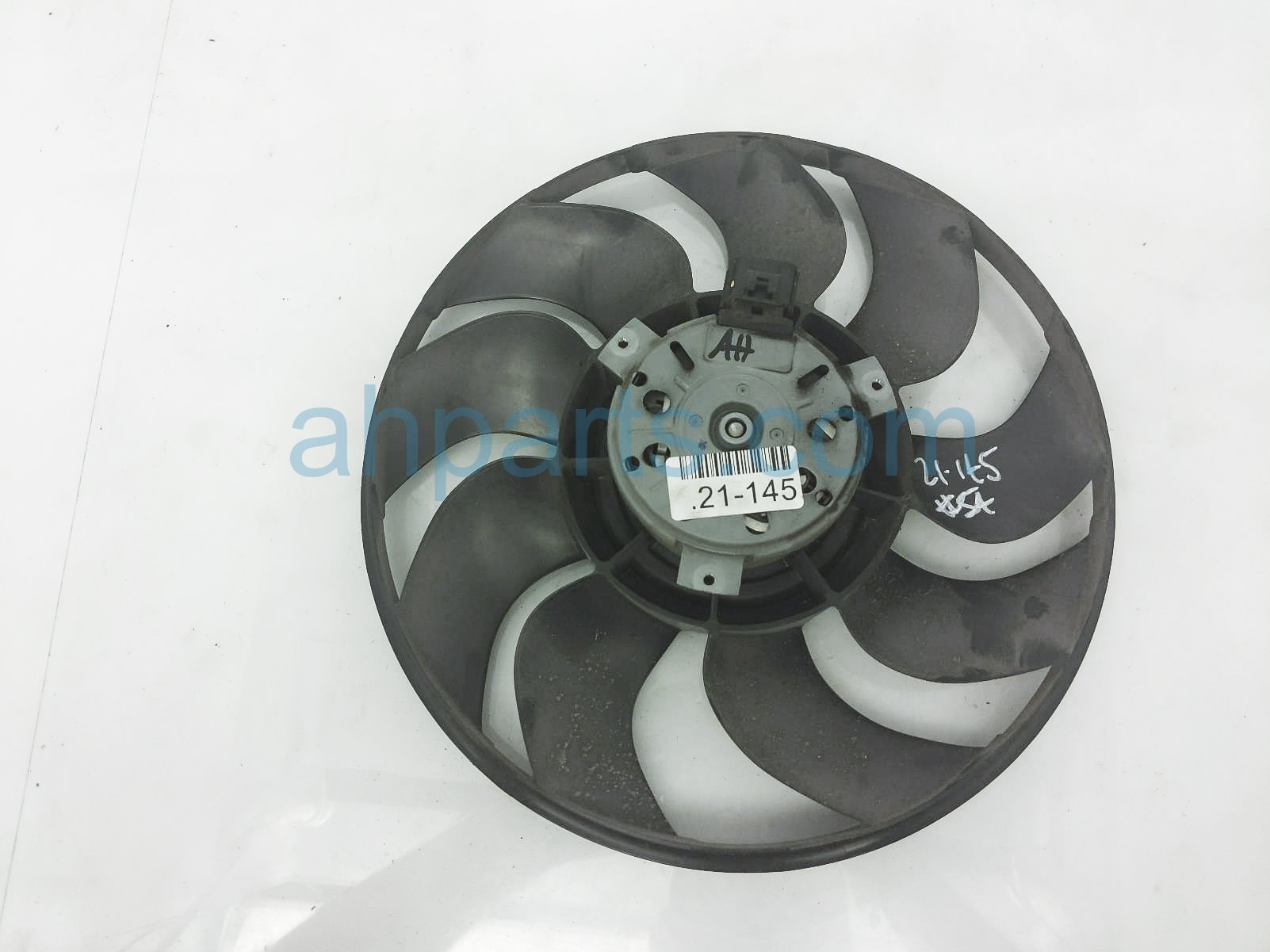 $39 Ford ENGINE COOLING FAN W/ MOTOR ASSY