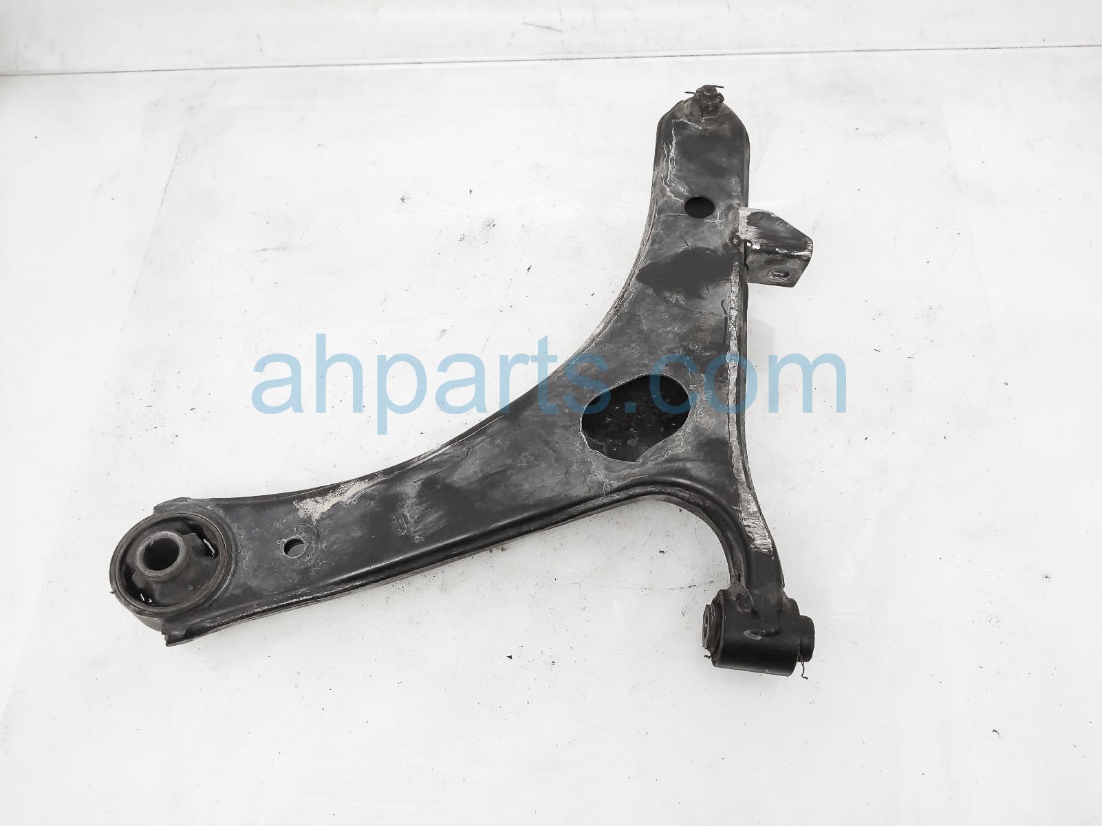 $40 Subaru FR/RH LOWER CONTROL ARM