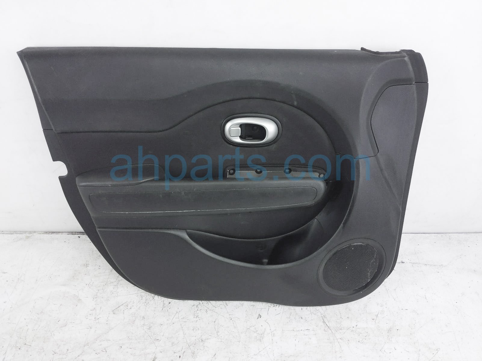 $115 Kia FR/LH INTERIOR DOOR PANEL - BLACK*