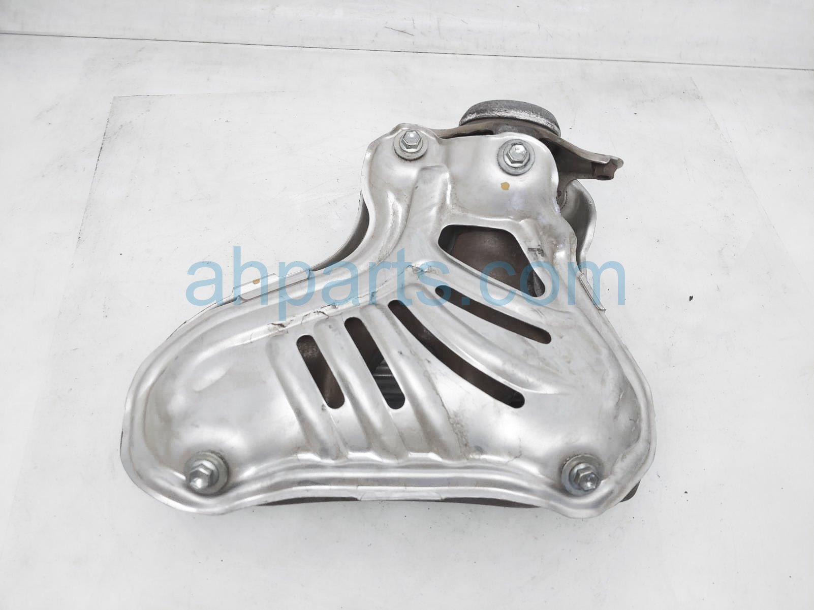 $69 Toyota EXHAUST MANIFOLD - 1.8L AT