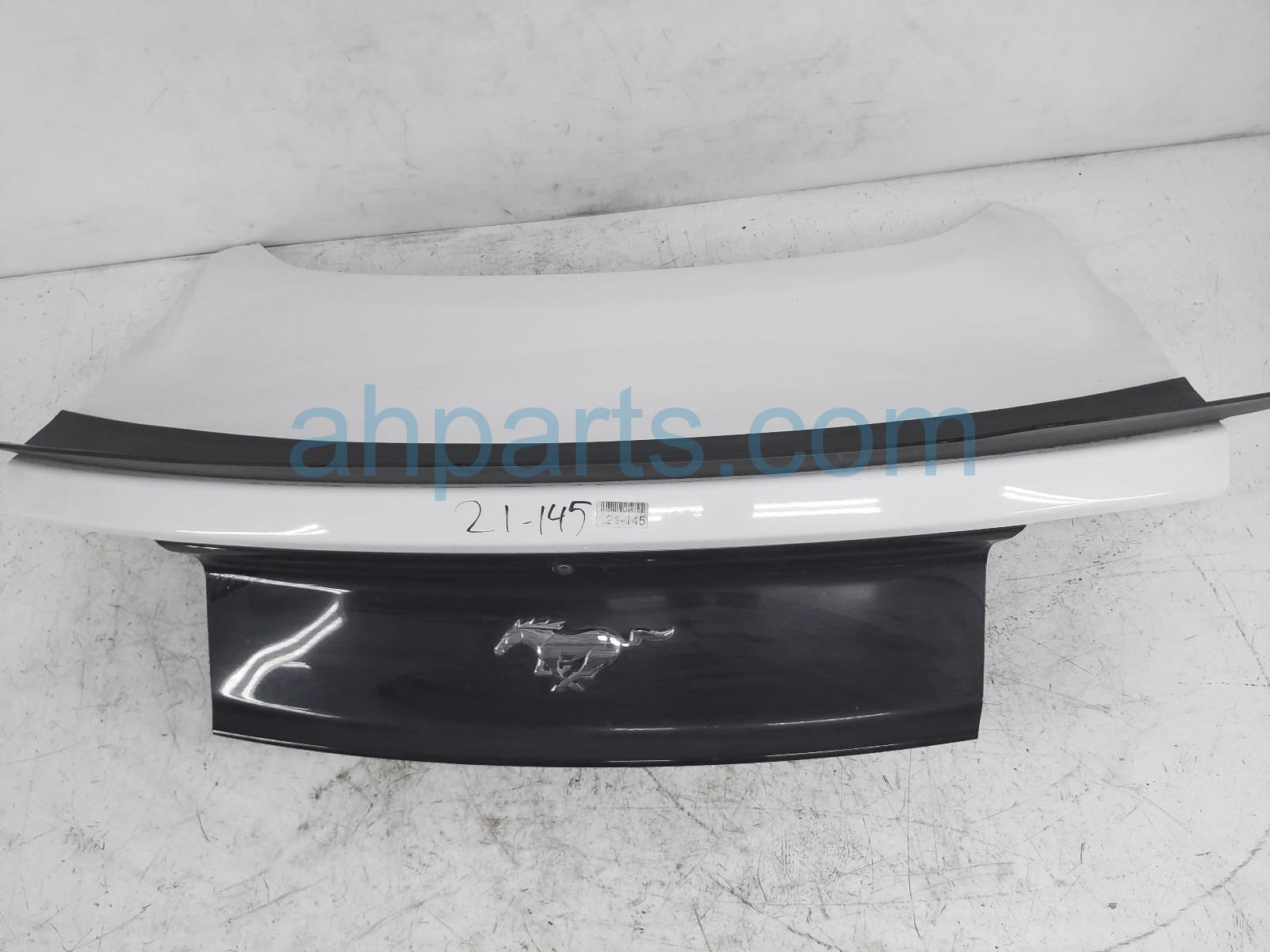 $399 Ford TRUNK / DECKLID - WHITE