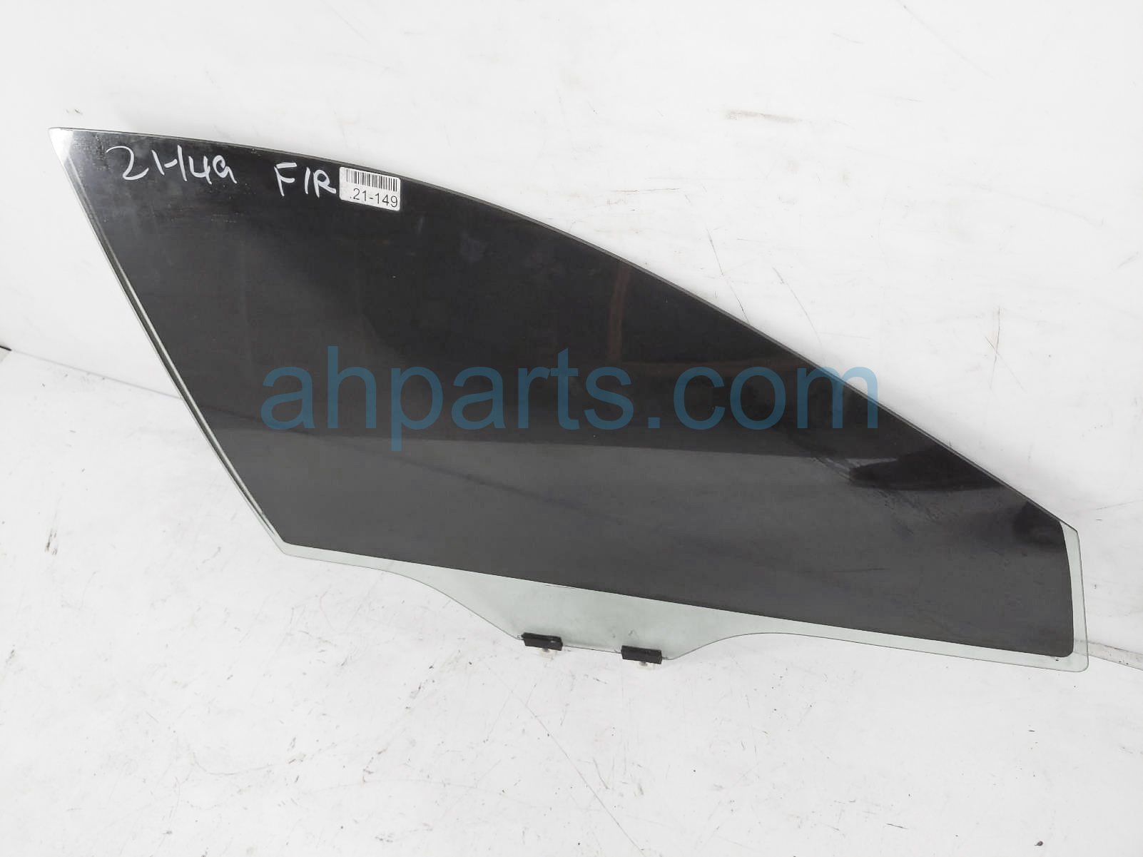 $49 Subaru FR/RH DOOR GLASS WINDOW