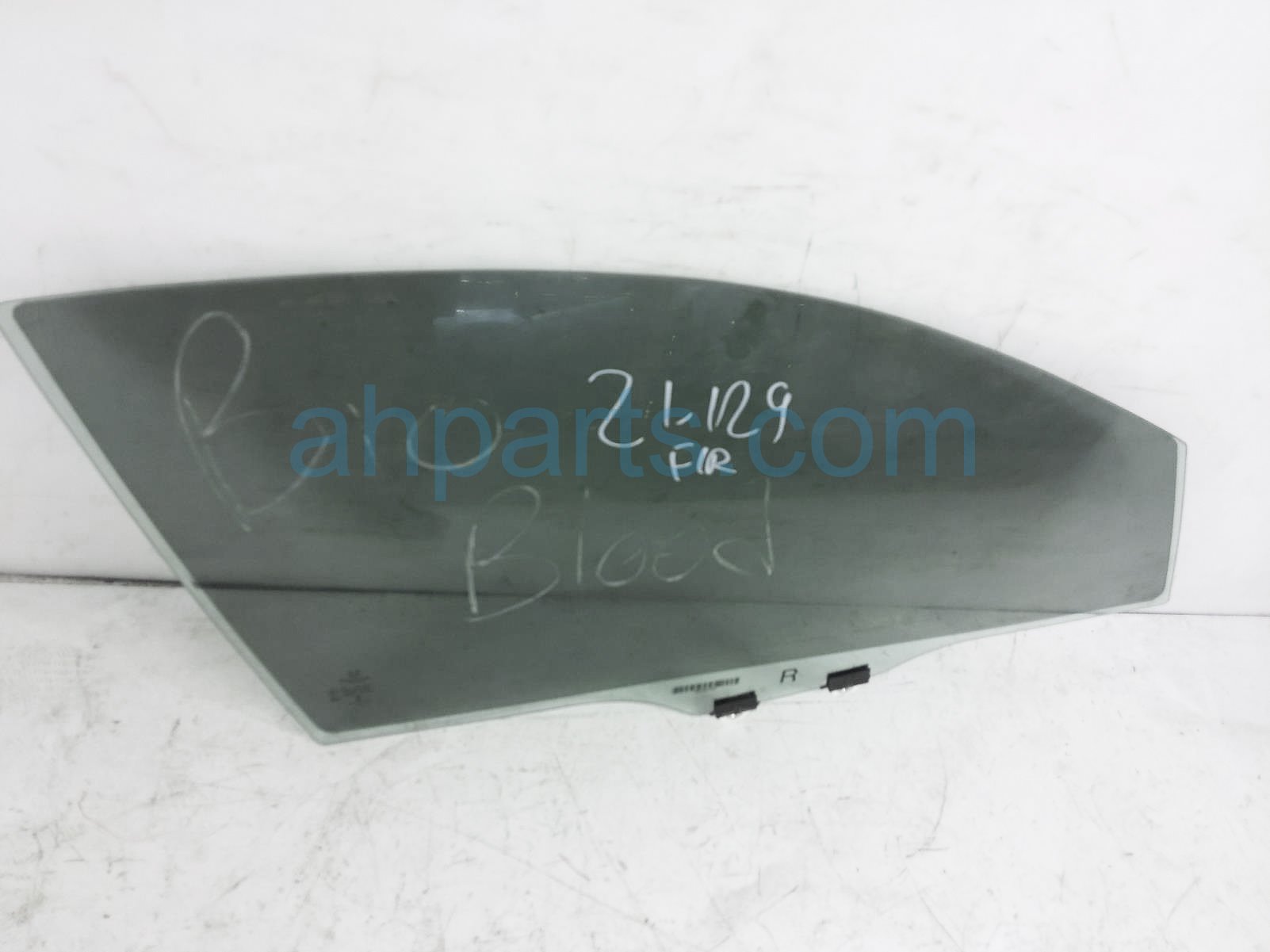 $75 Honda FR/RH DOOR GLASS WINDOW