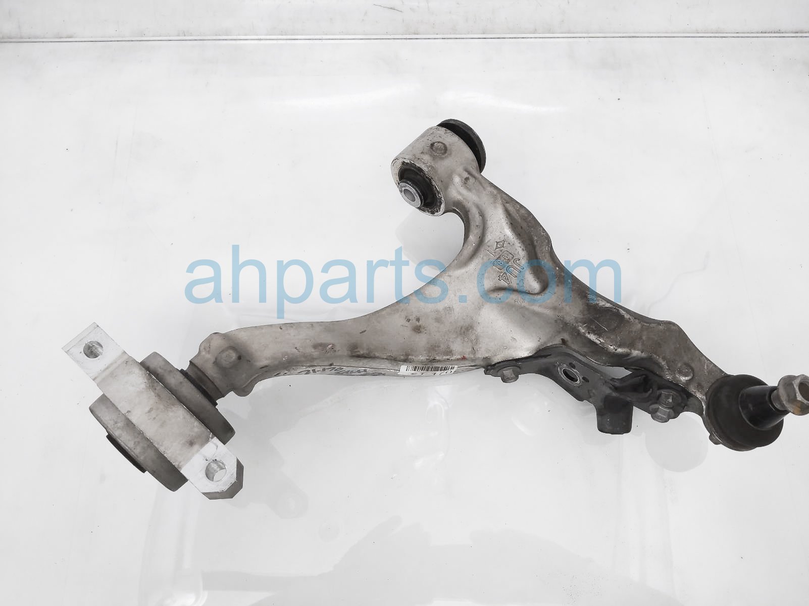 $70 Infiniti FR/LH LOWER CONTROL ARM