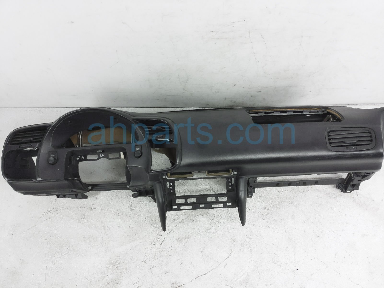 $145 Honda DASHBOARD W/O AIRBAG - BLACK