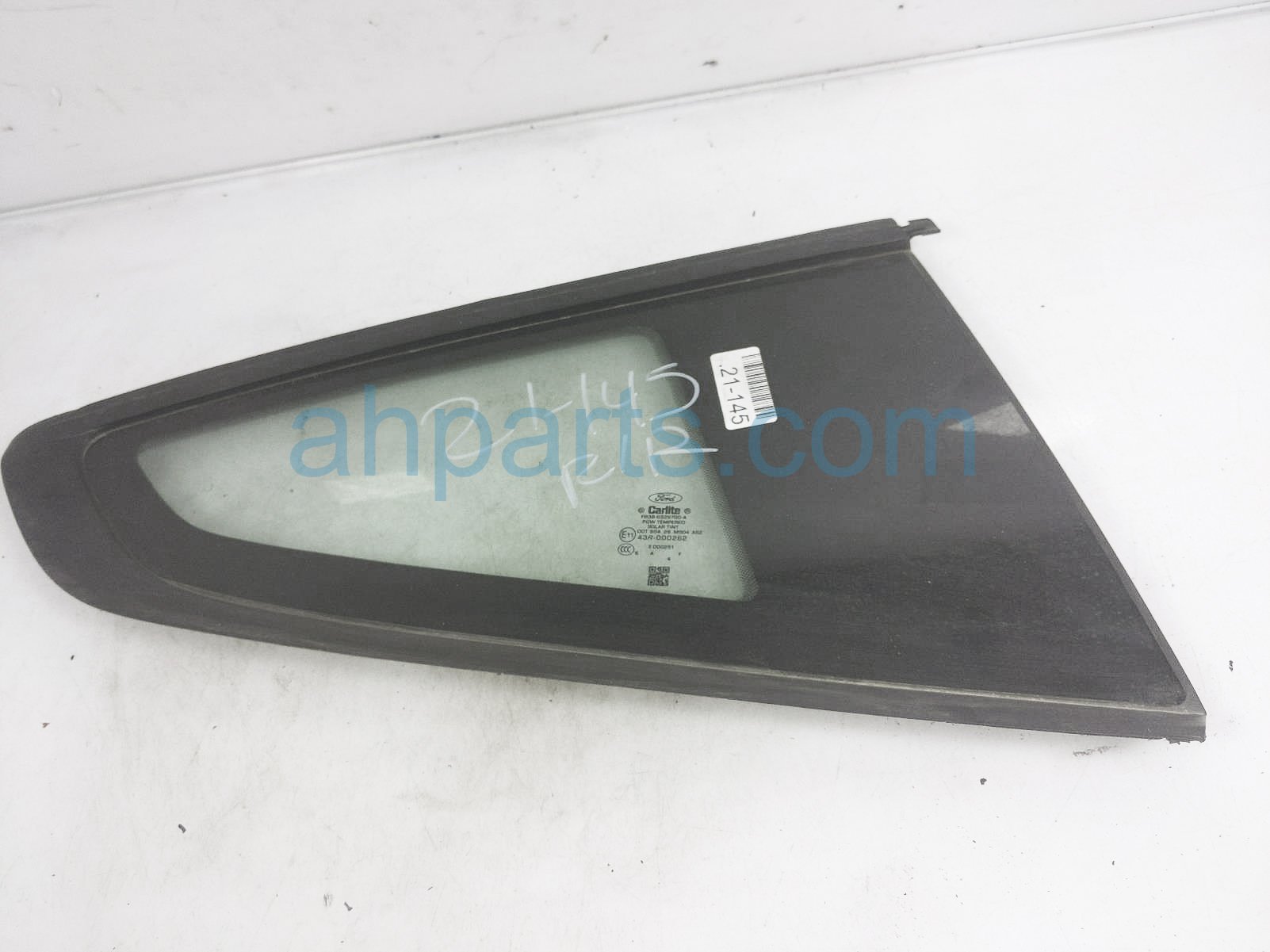 $99 Ford RH QUARTER WINDOW GLASS