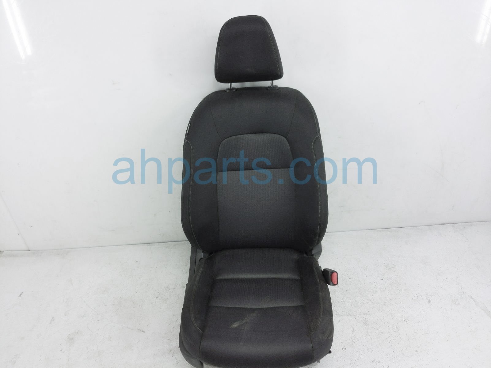 $149 Nissan FR/RH SEAT - BLACK - W/ AIRBAG