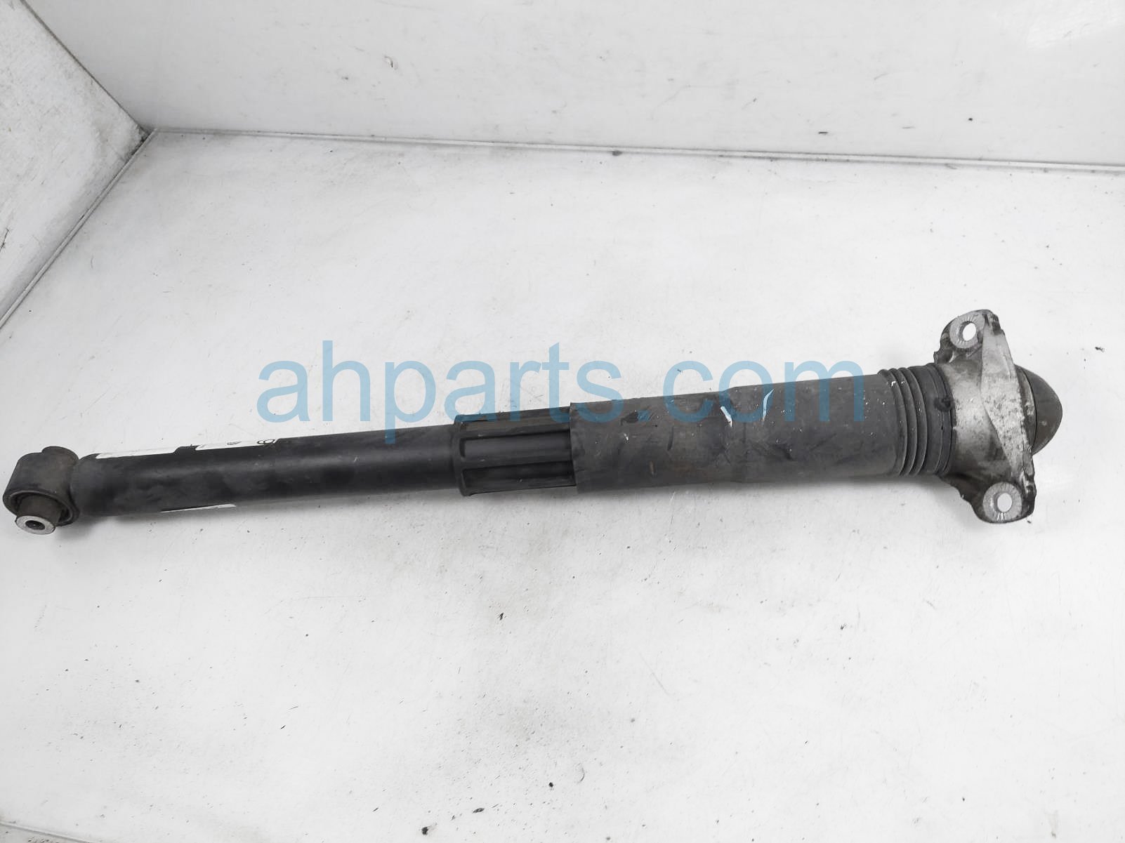 $40 Volkswagen RR/RH SHOCK ABSORBER