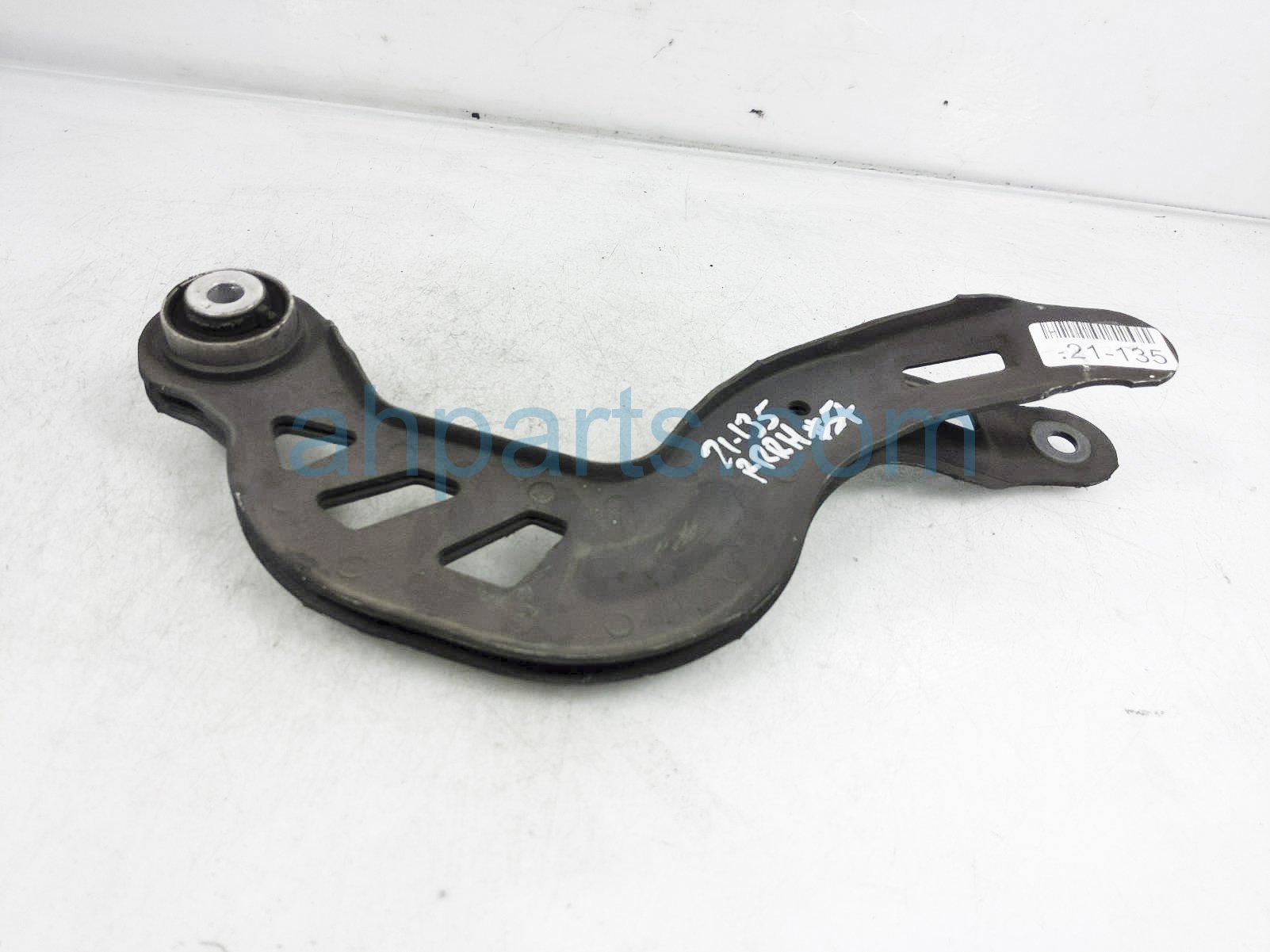 $24 Mercedes RR/RH UPPER CONTROL ARM