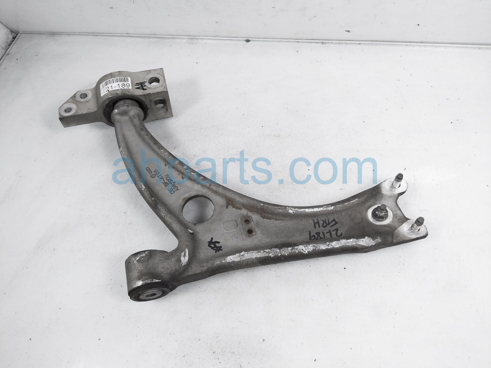 $75 Audi FR/RH LOWER CONTROL ARM