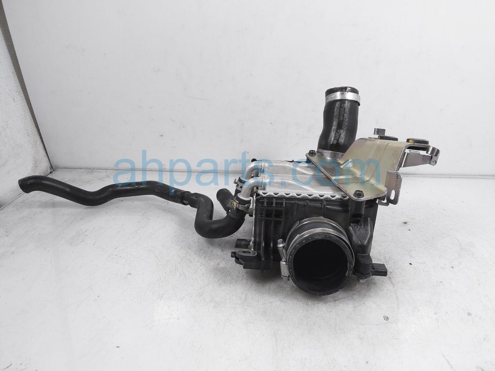 $75 Infiniti RH TURBO CHARGER INTERCOOLER ASSY