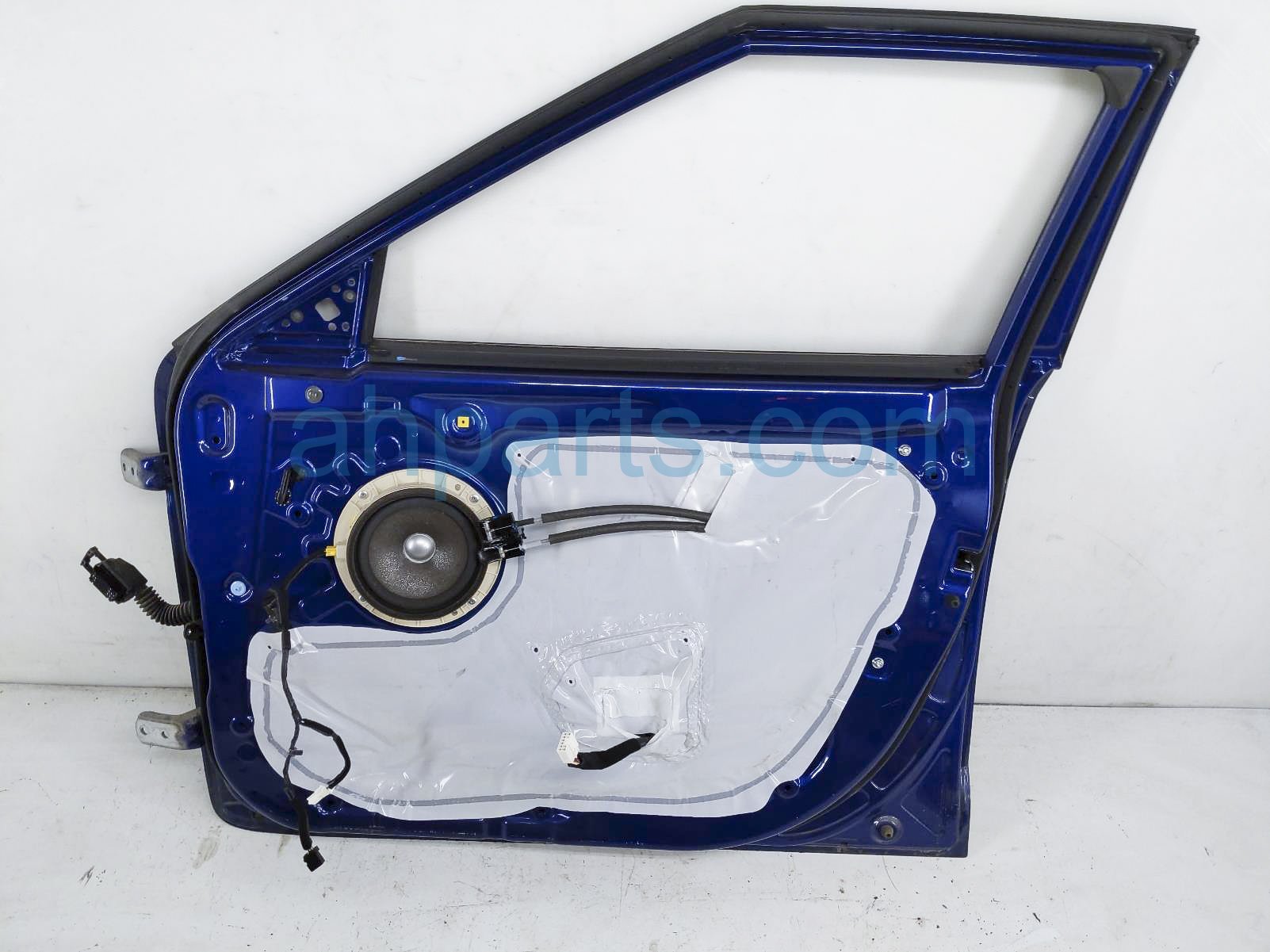 $249 Hyundai FR/RH DOOR - BLUE - NO MIRROR/TRIM