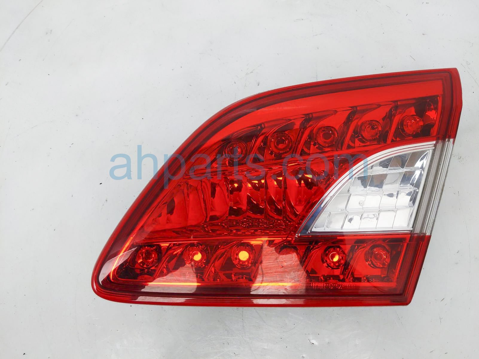 $59 Nissan RH TAIL LAMP (ON TRUNK)