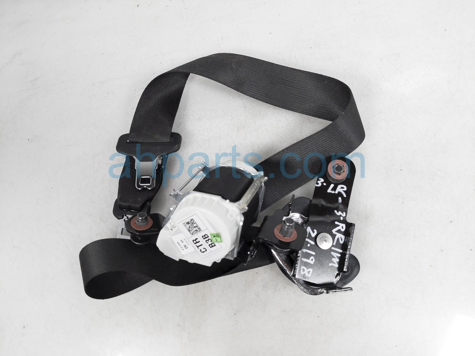 $49 Hyundai 3RD ROW MID SEAT BELT - BLACK