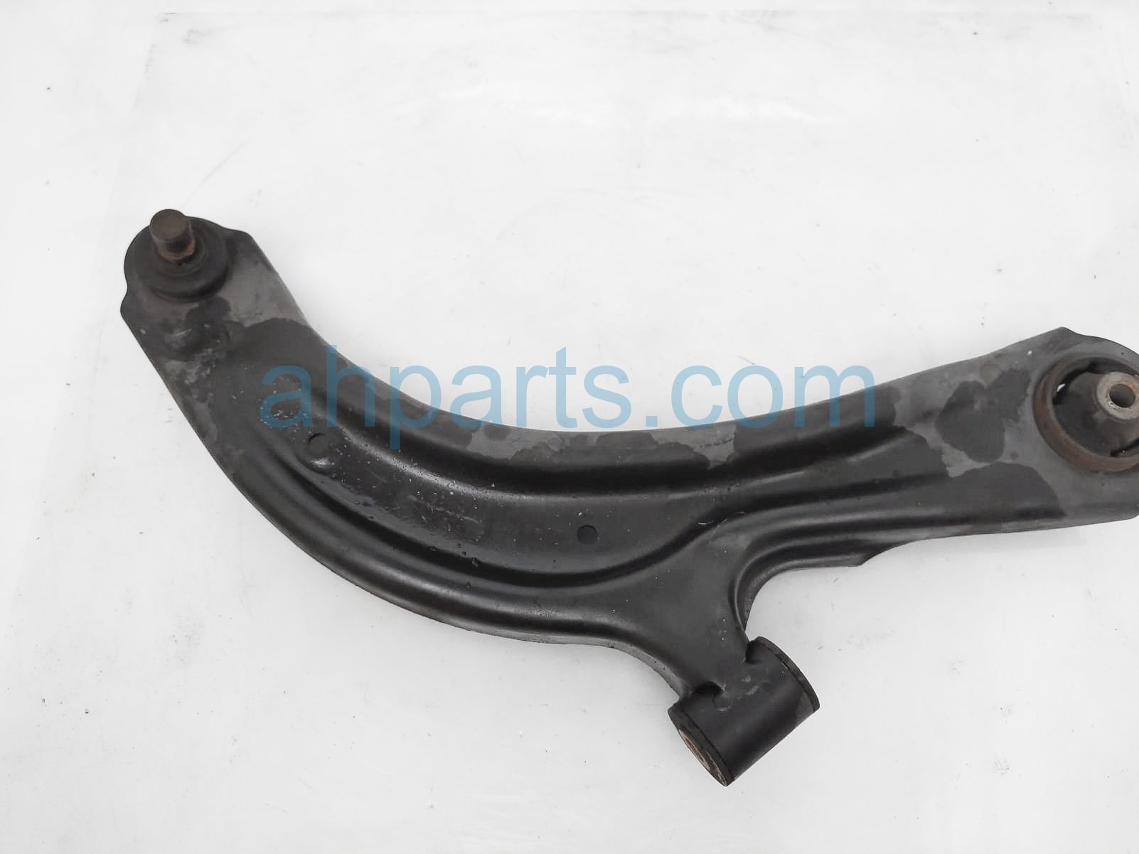 $45 Nissan FR/RH LOWER CONTROL ARM