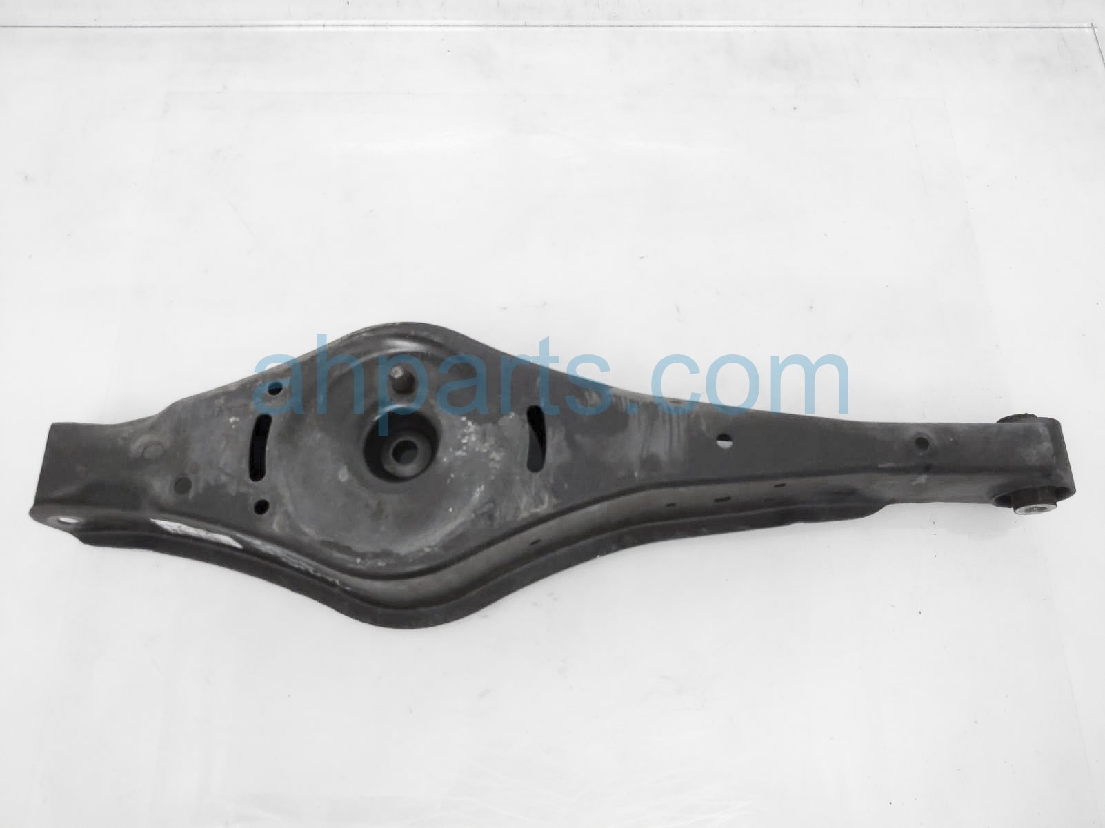 $25 Volkswagen RR/LH SPRING SEAT CONTROL ARM