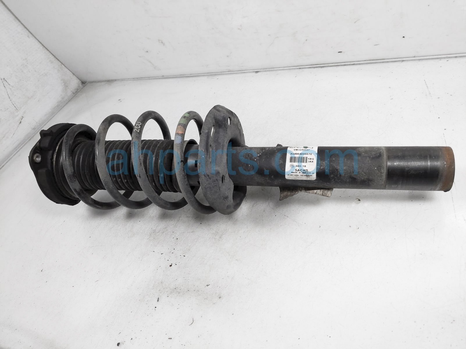 $75 Volkswagen FR/LH STRUT + SPRING