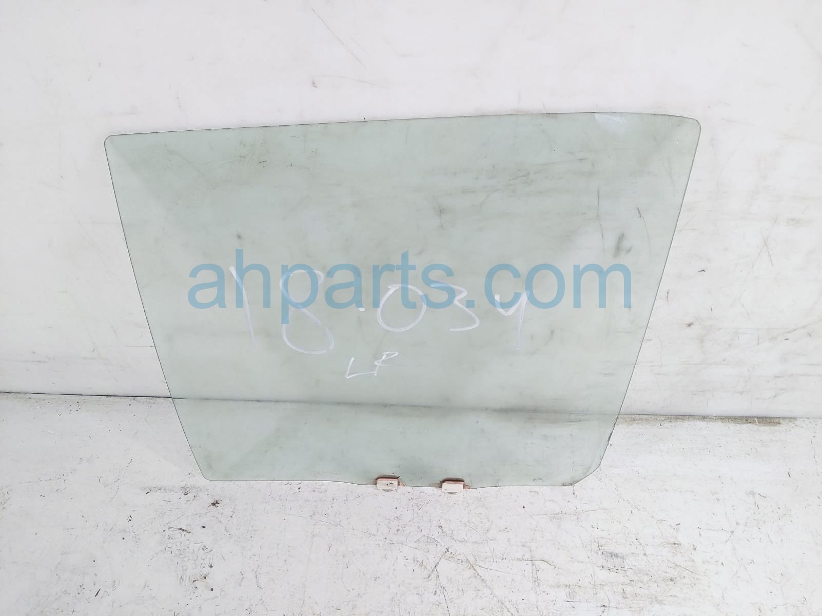 $30 Honda RR/LH DOOR GLASS WINDOW