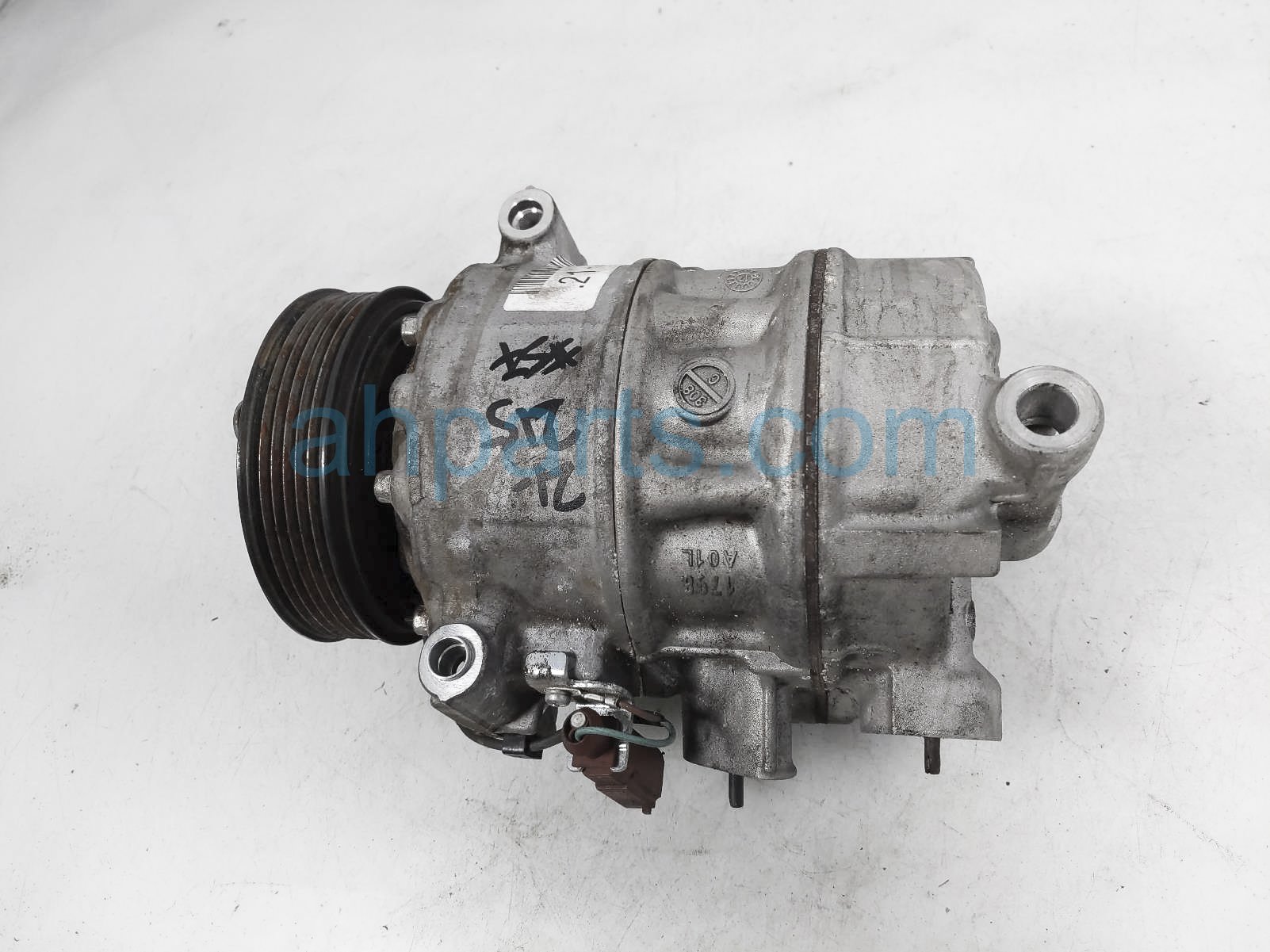 $150 Volkswagen A/C PUMP / COMPRESSOR