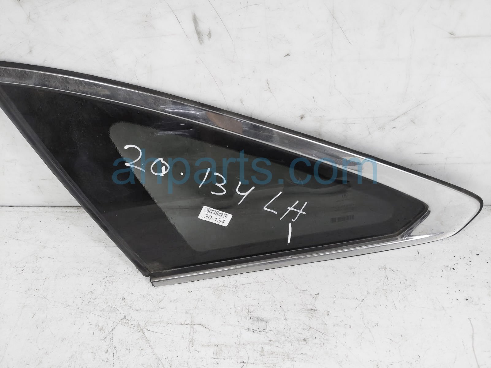 $99 Acura LH QUARTER WINDOW GLASS