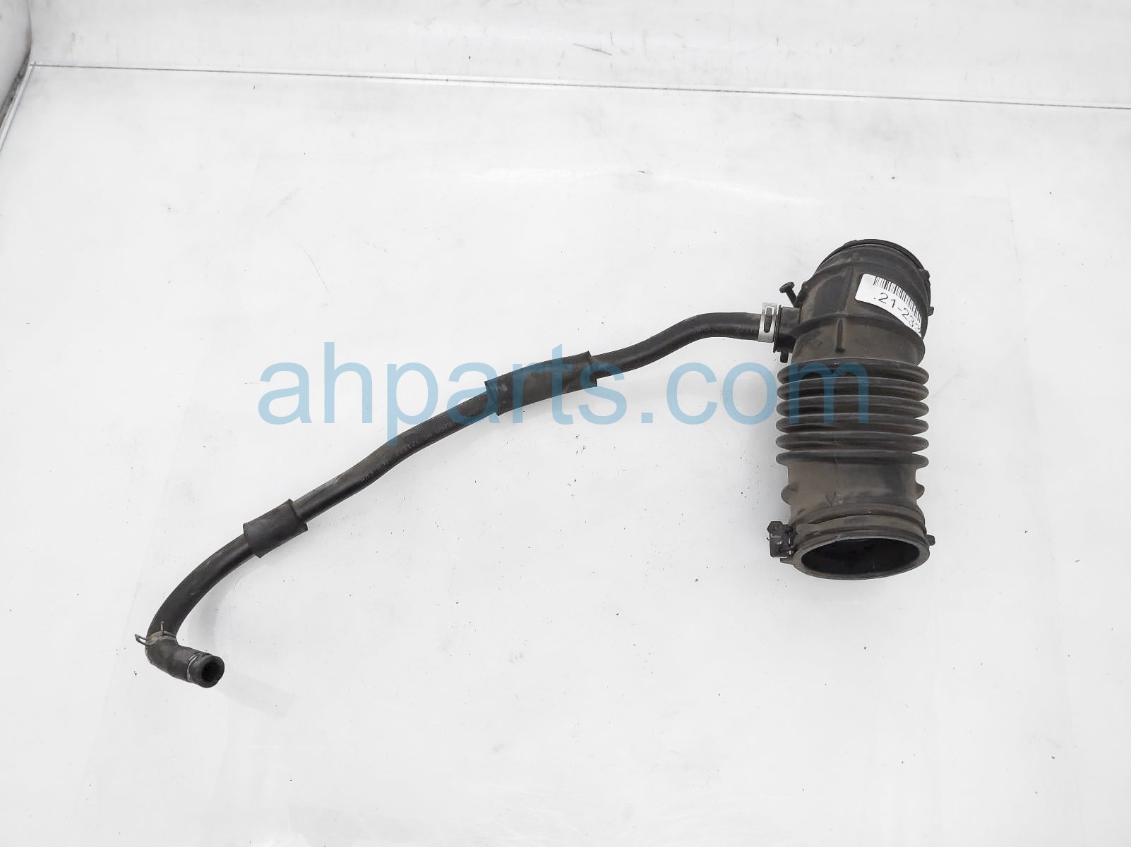 $19 Kia AIR INTAKE INLET HOSE - 2.0L FWD