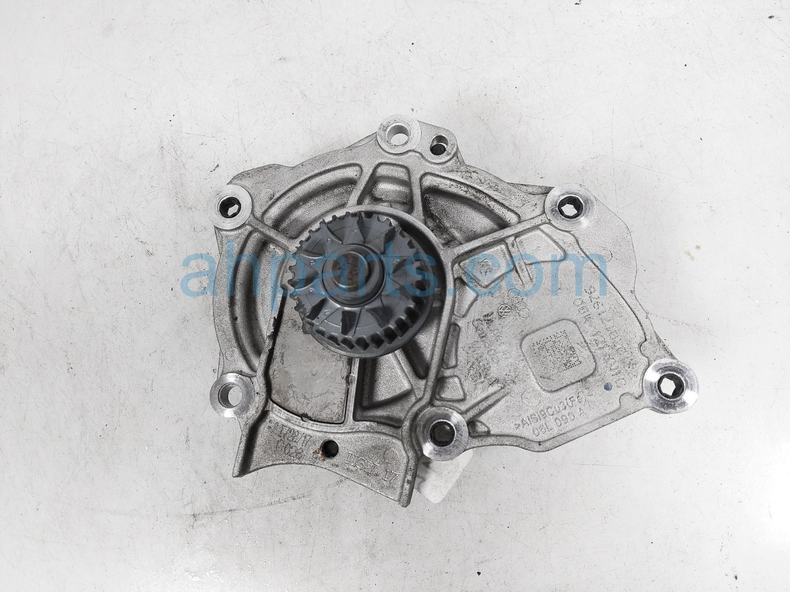 $40 Volkswagen WATER PUMP ASSY