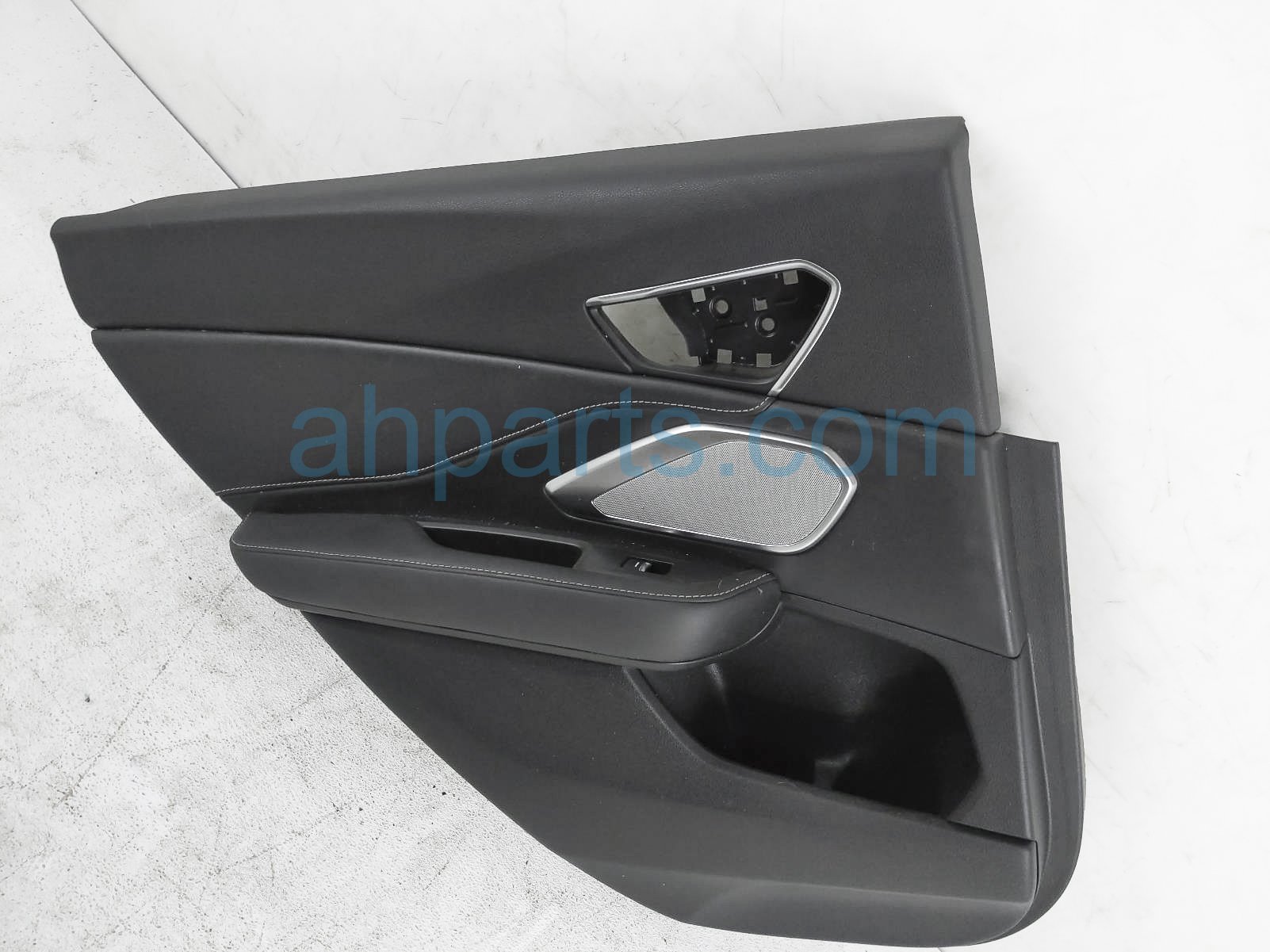 $175 Acura RR/LH INTERIOR DOOR PANEL - BLACK