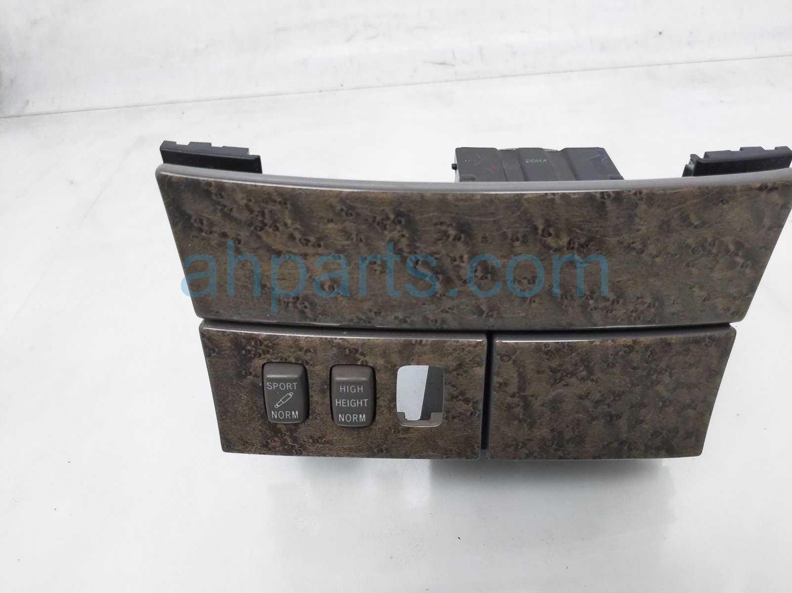 $75 Lexus CENTER CONSOLE POCKET ASSY