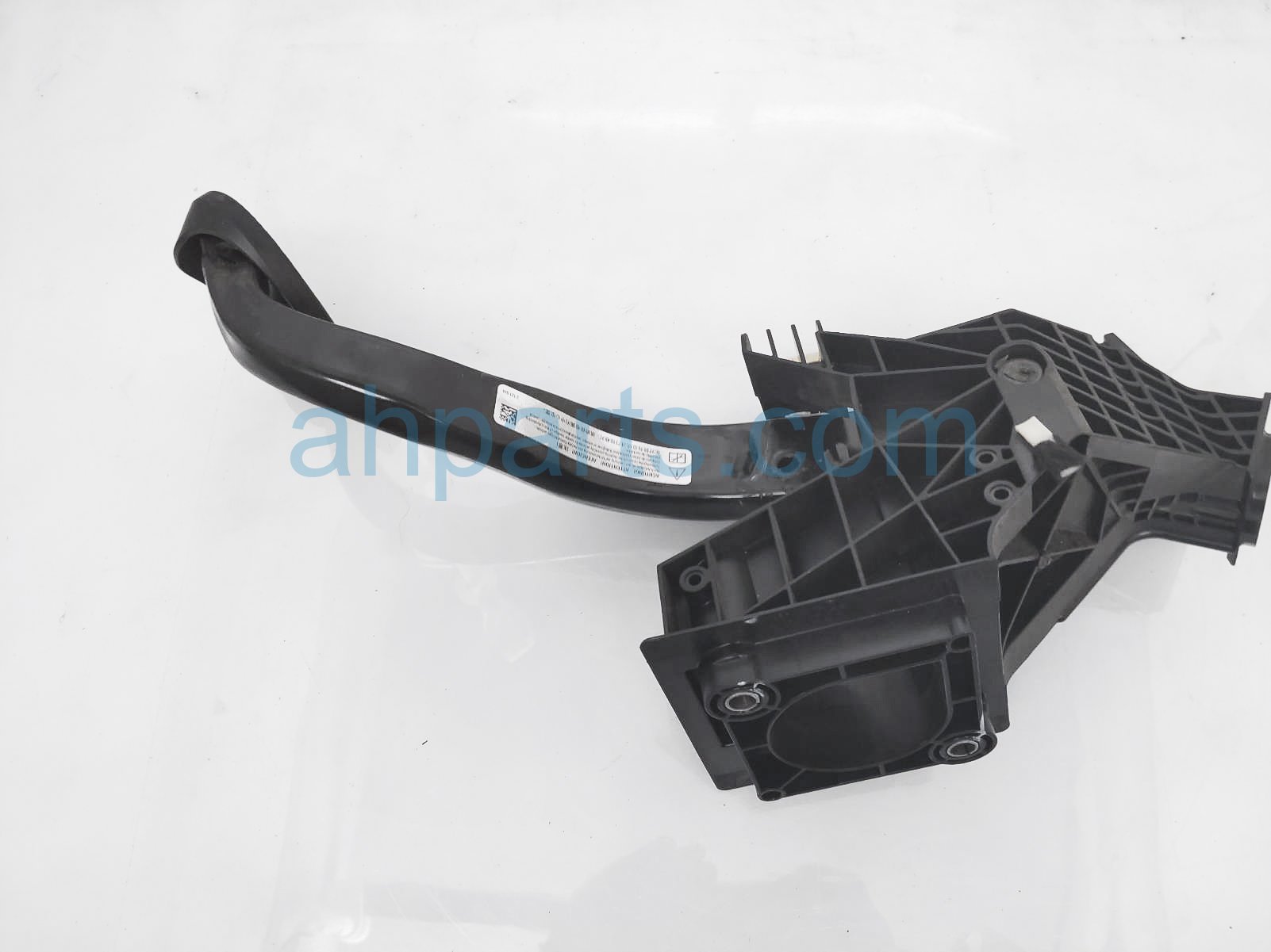 $30 BMW BRAKE PEDAL ASSY