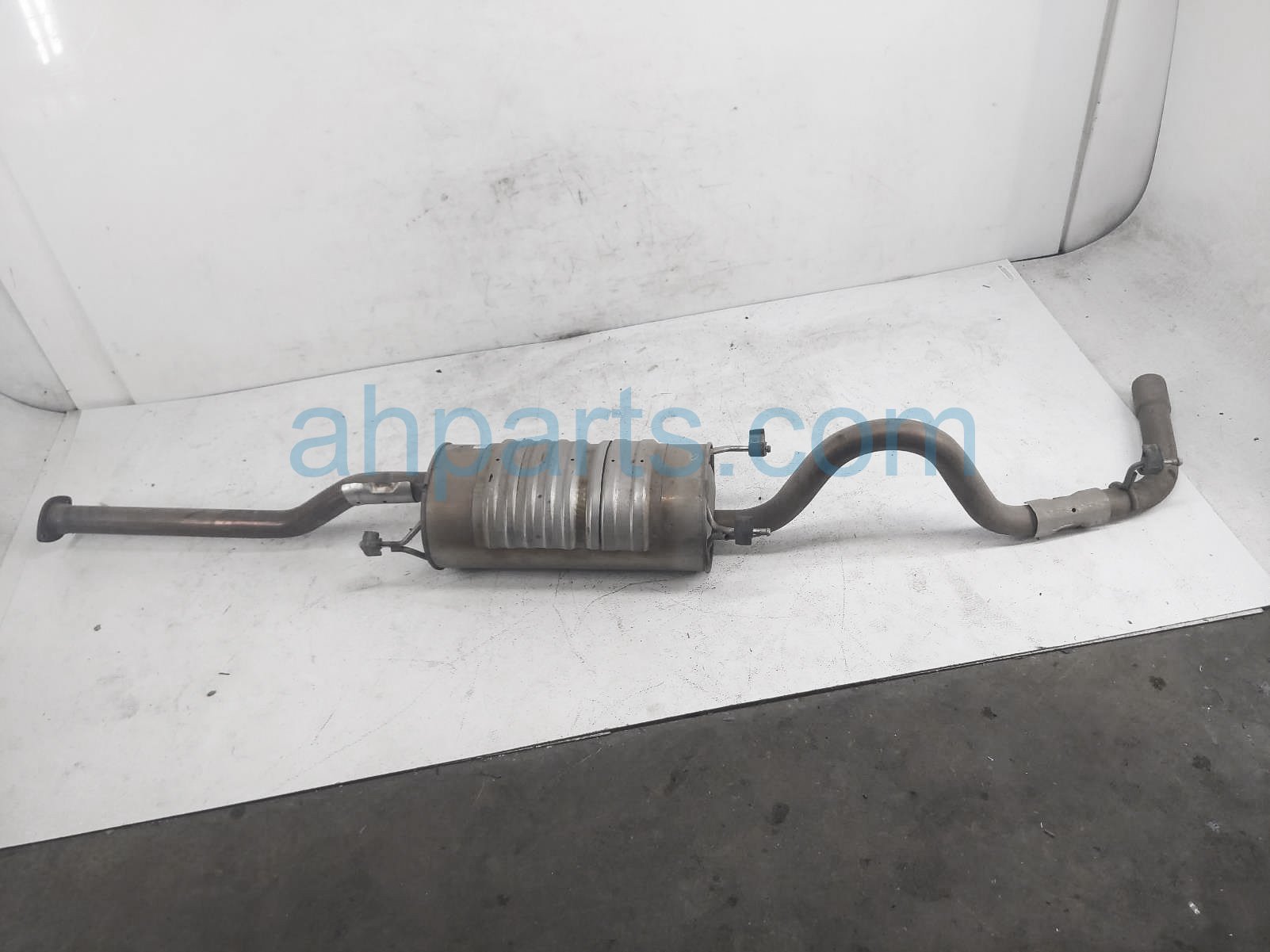 $175 Toyota EXHAUST PIPE & MUFFLER ASSY