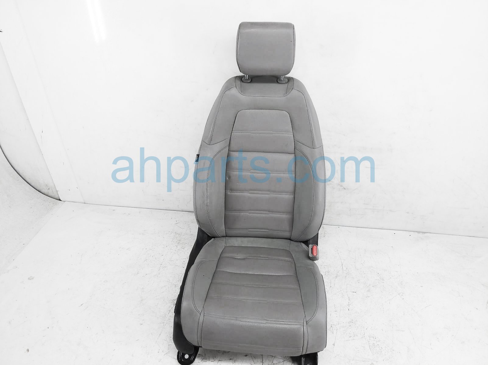 $150 Honda FR/RH SEAT - GREY - W/O AIRBAG*