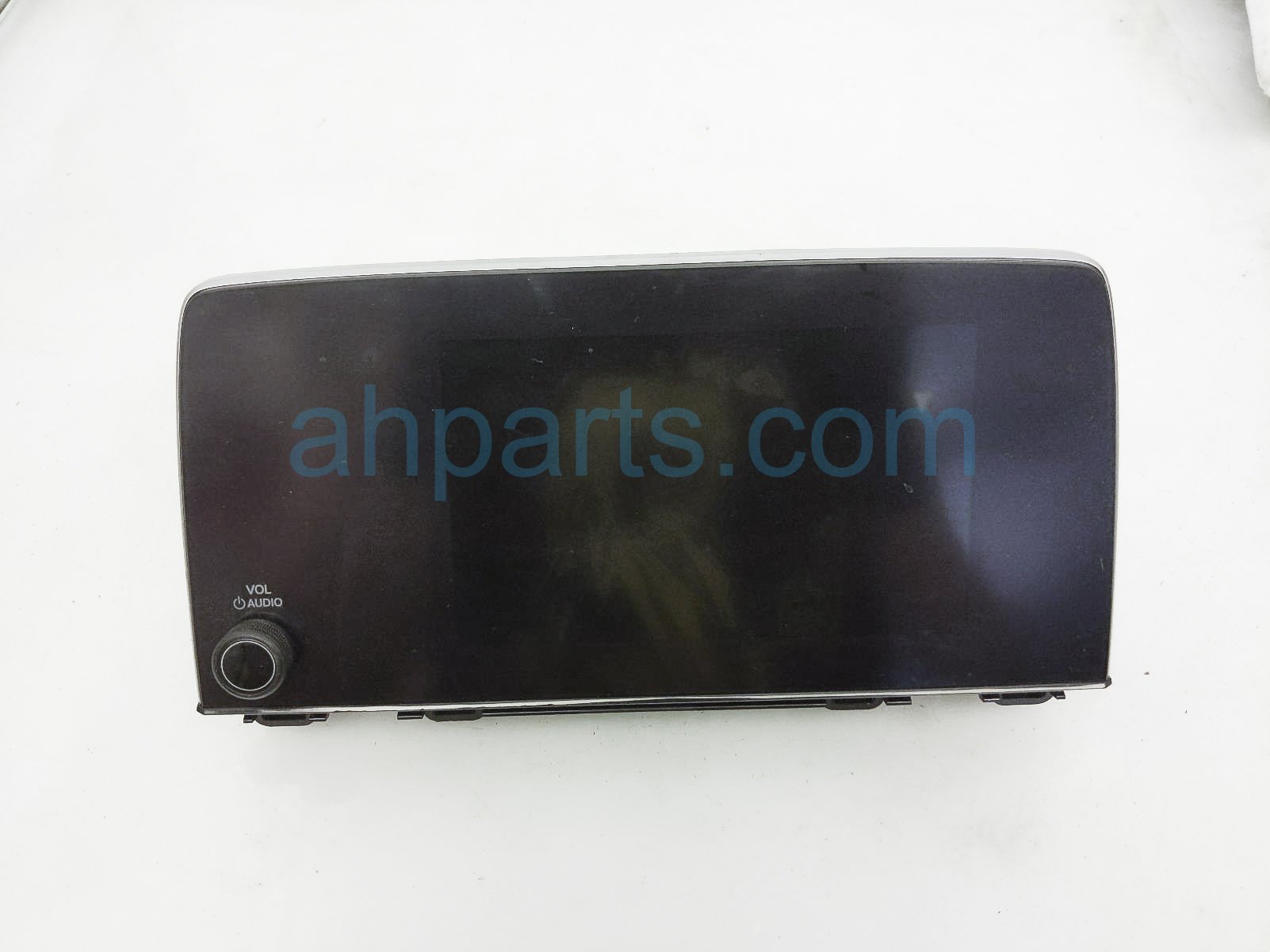 $100 Honda RADIO & SCREEN DISPLAY ASSEMBLY