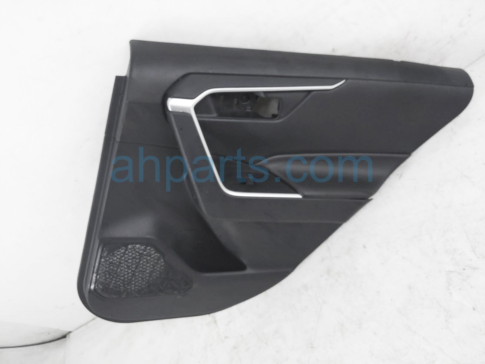 $90 Toyota RR/RH INTERIOR DOOR PANEL - BLACK