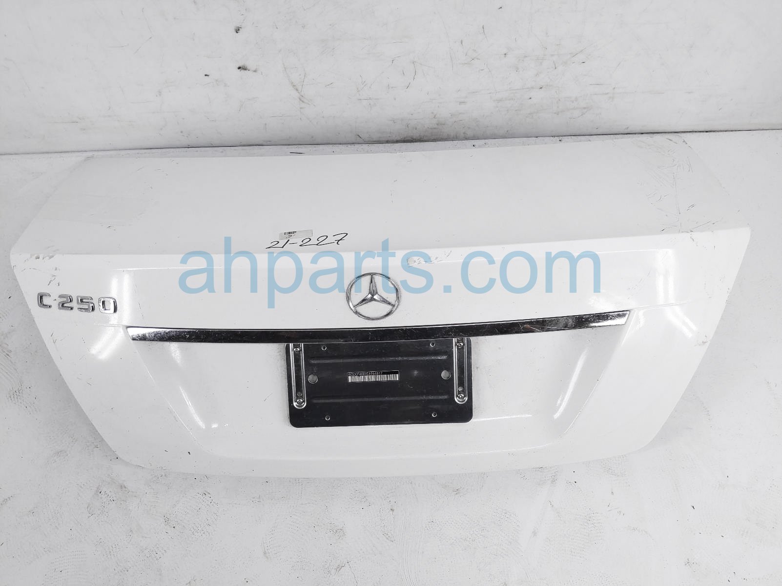 $249 Mercedes TRUNK / DECKLID - WHITE