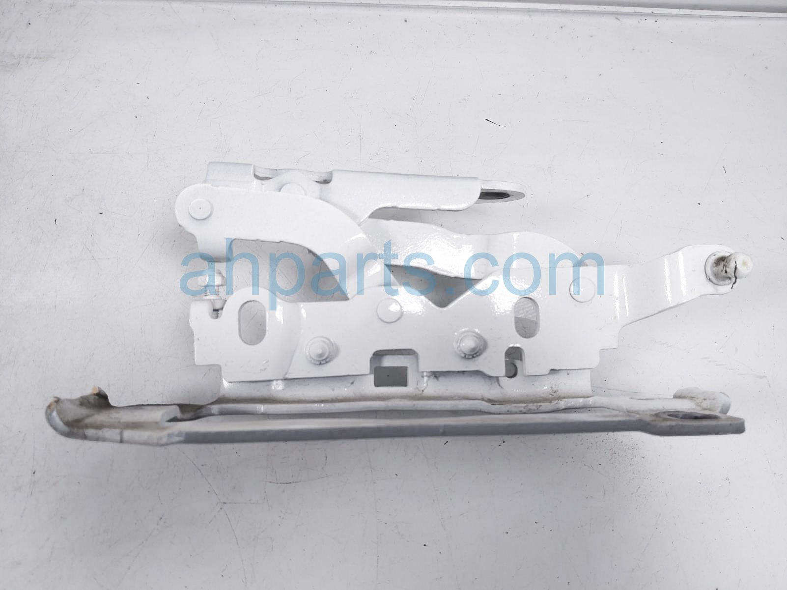 $29 Mercedes FR/RH HOOD HINGE - WHITE