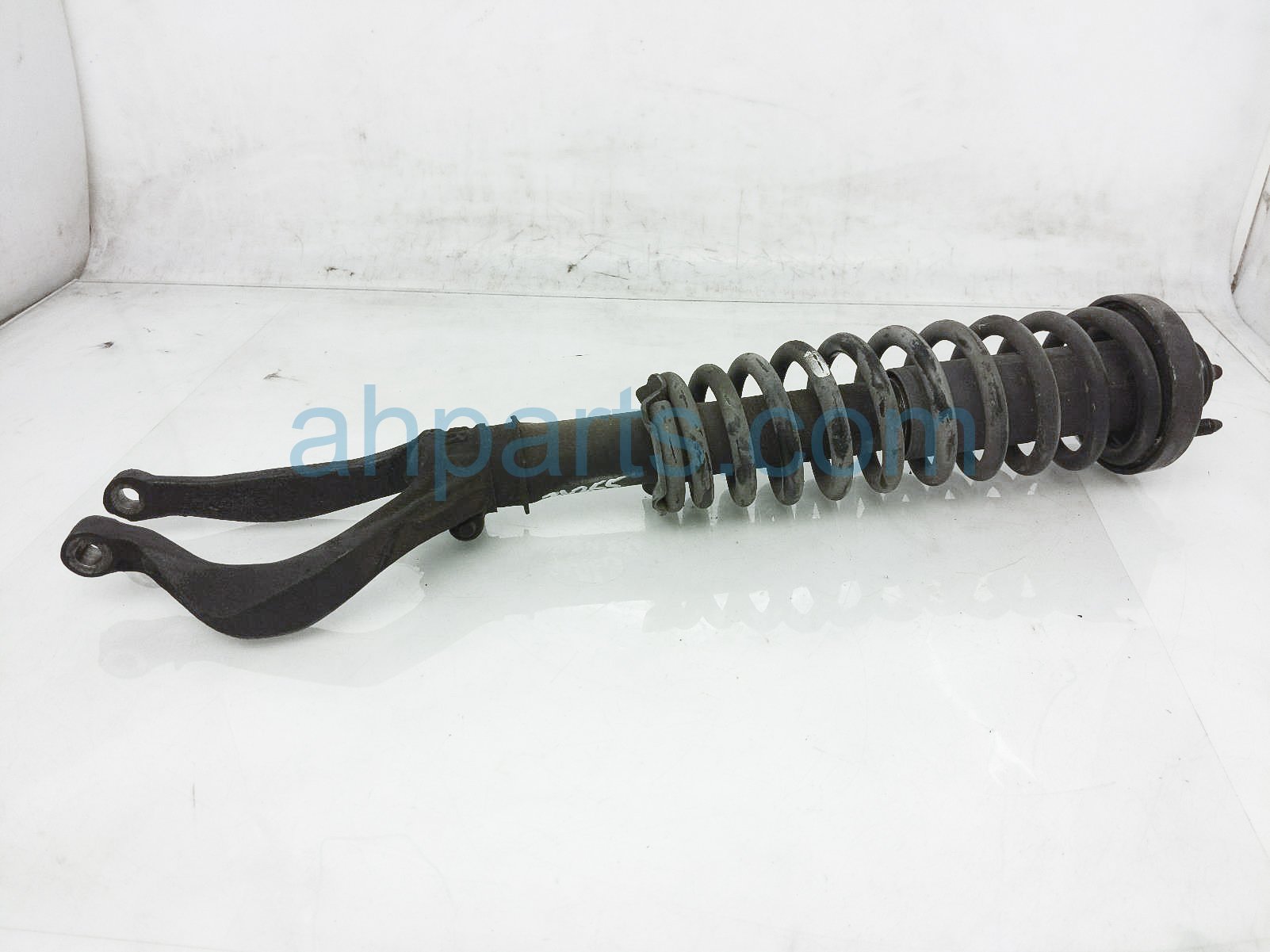 $30 Honda FR/RH STRUT + SPRING