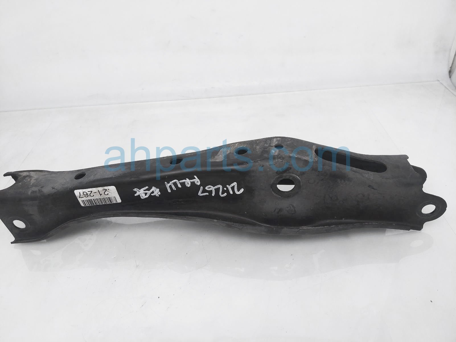 $35 Acura RR/LH TRAILING CONTROL ARM