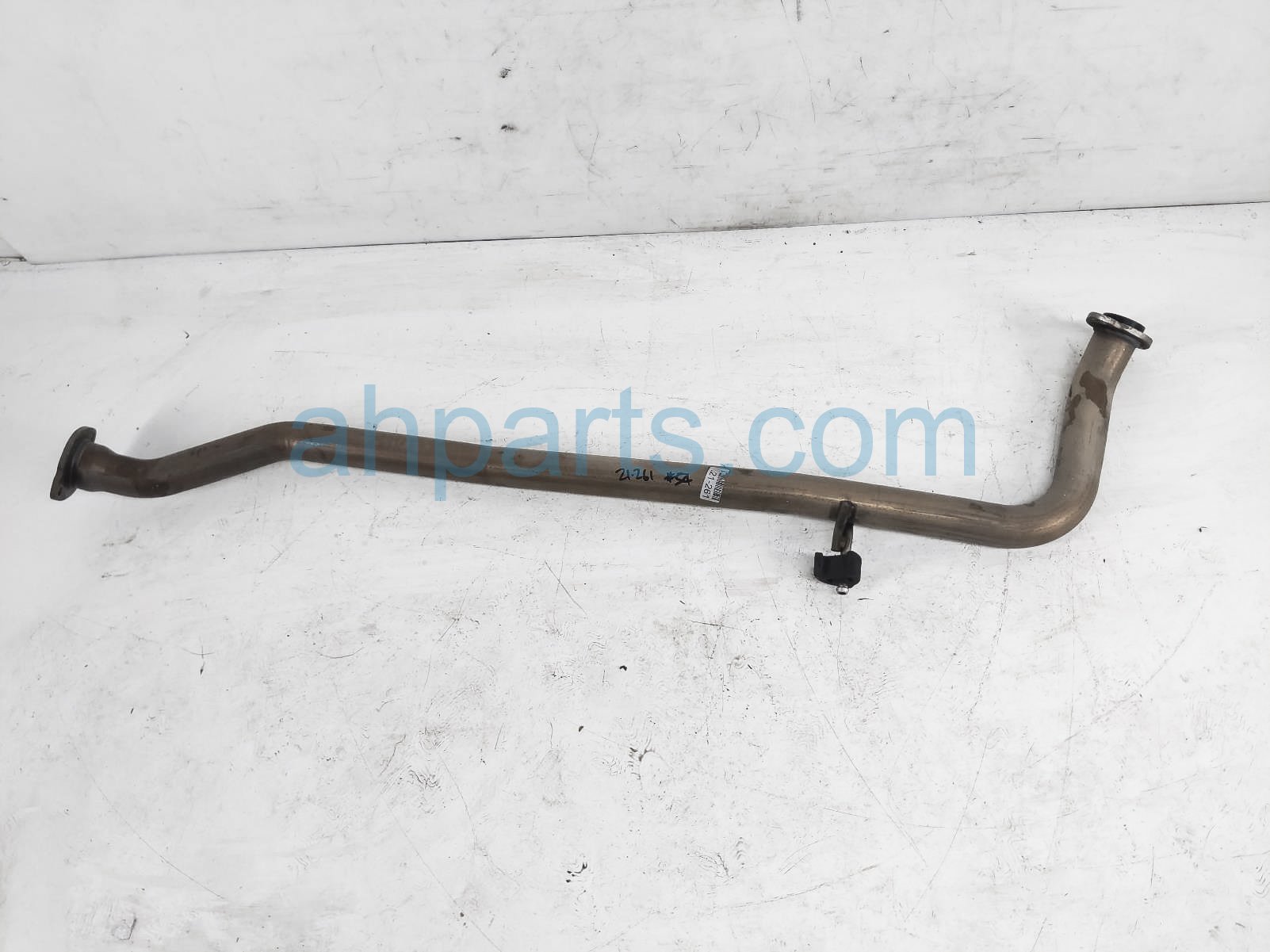 $100 Toyota EXHAUST INTERMEDIATE PIPE