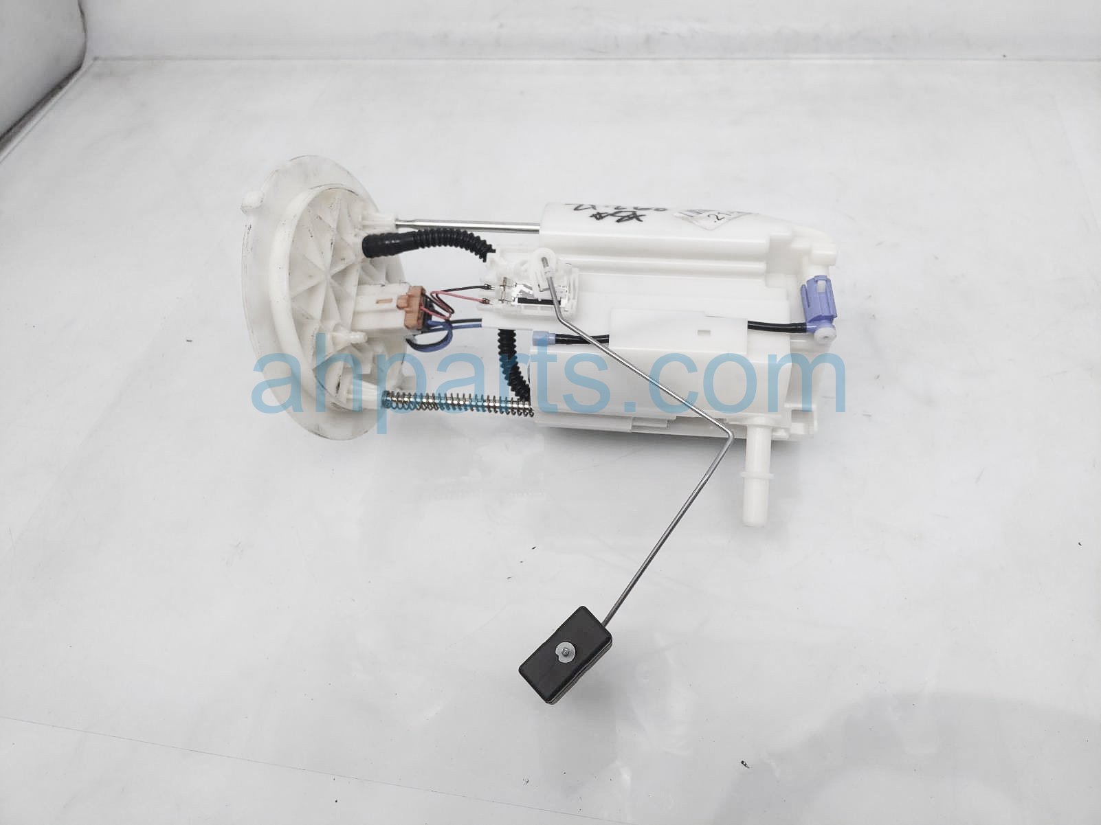 $99 Lexus GAS / FUEL PUMP