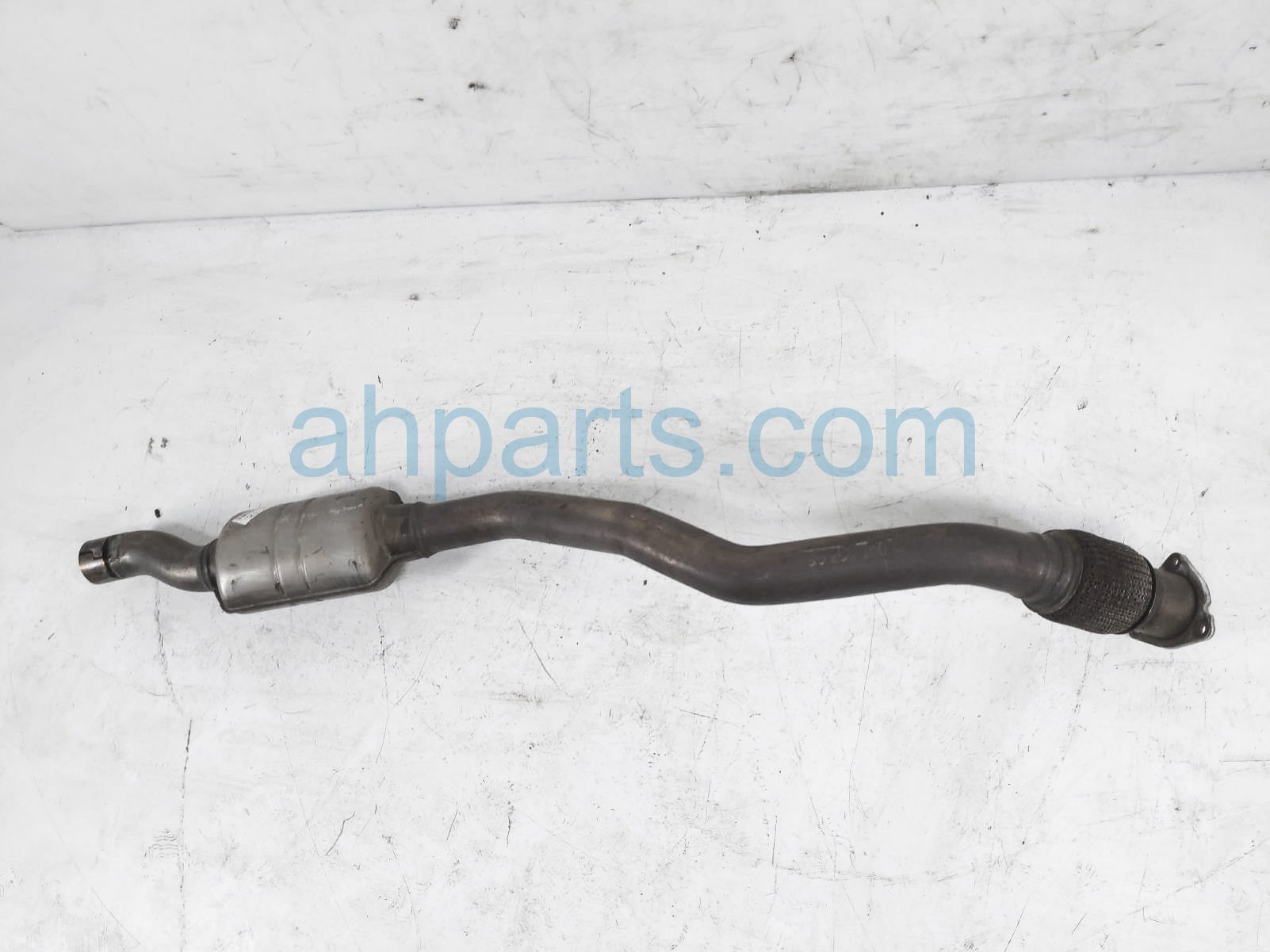 $175 Audi LH EXHAUST MUFFLER & PIPE