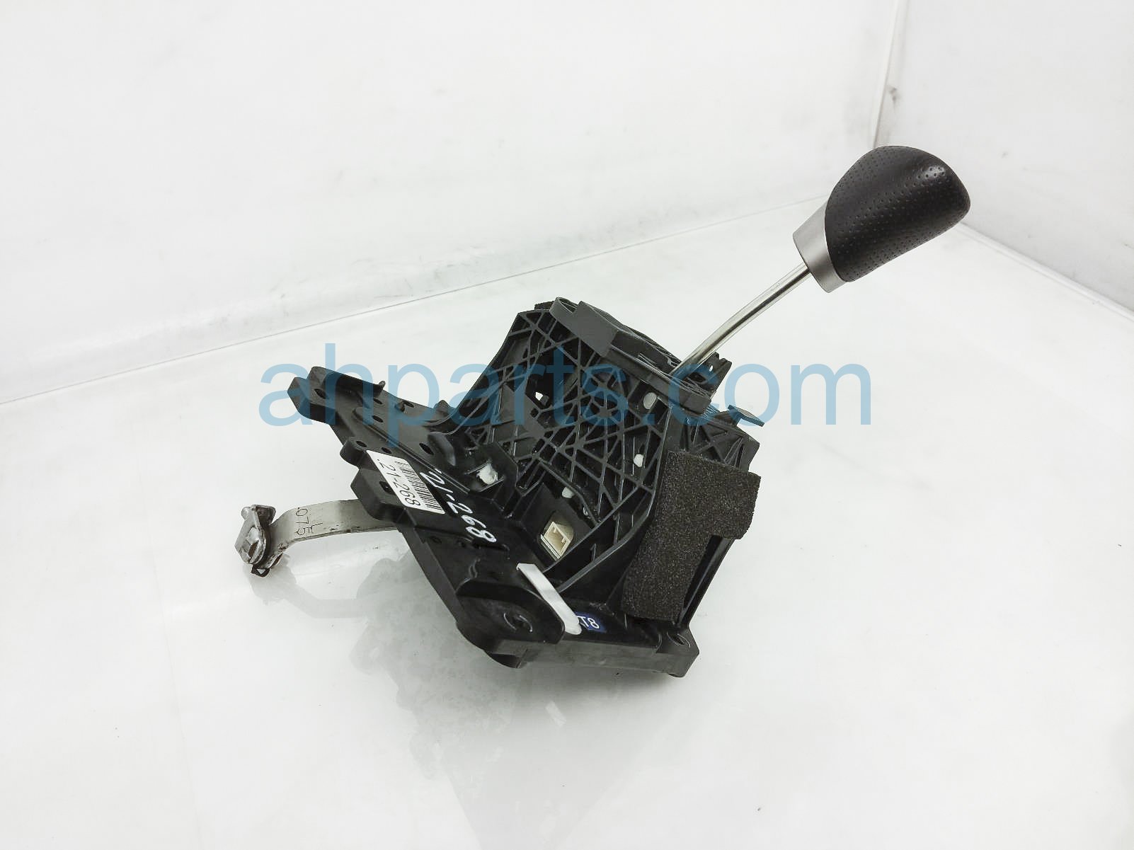 $75 Lexus SHIFTER SELECT LEVER ASSY