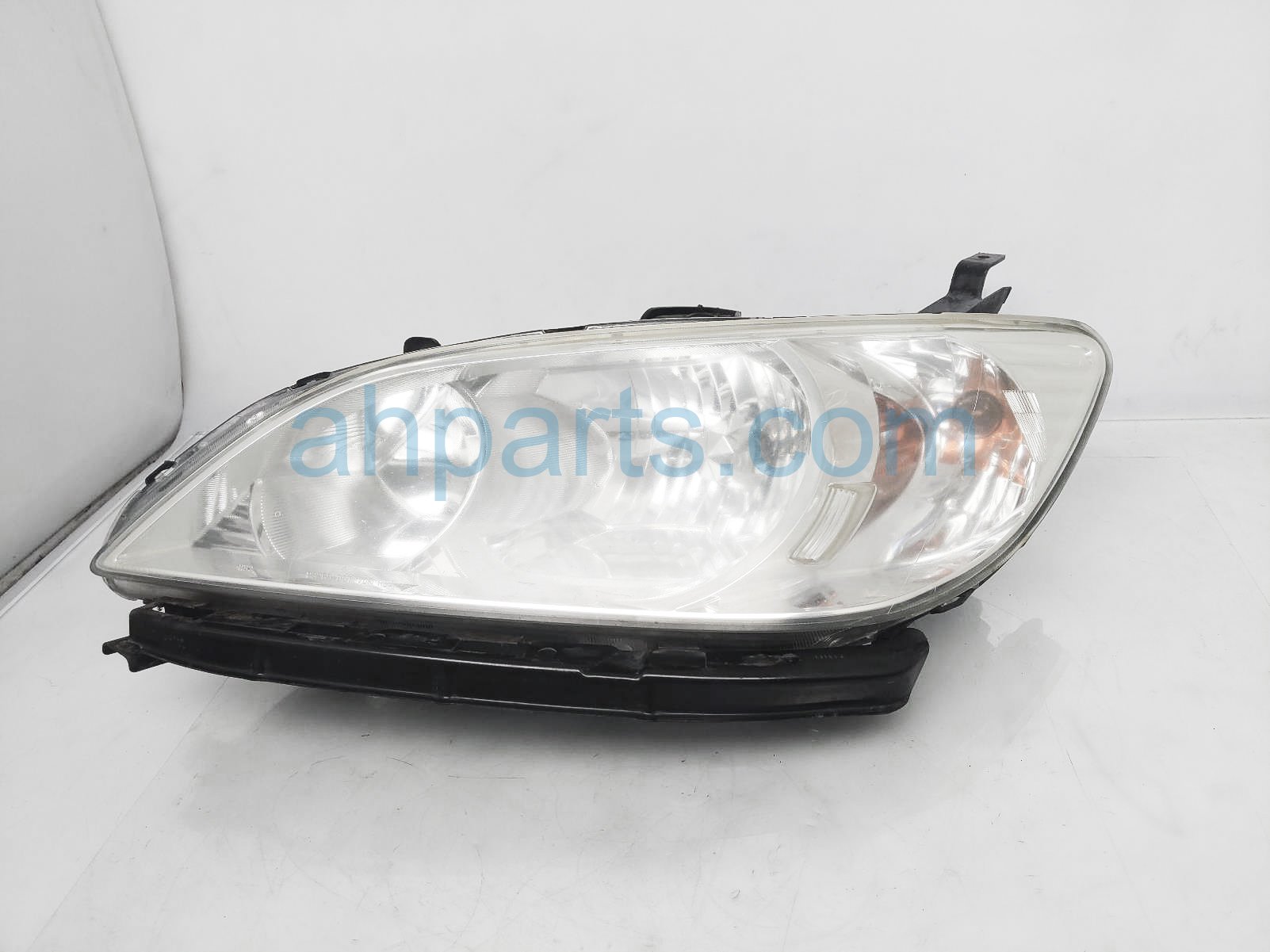 $35 Honda LH HEADLAMP / LIGHT - NEEDS POLISH