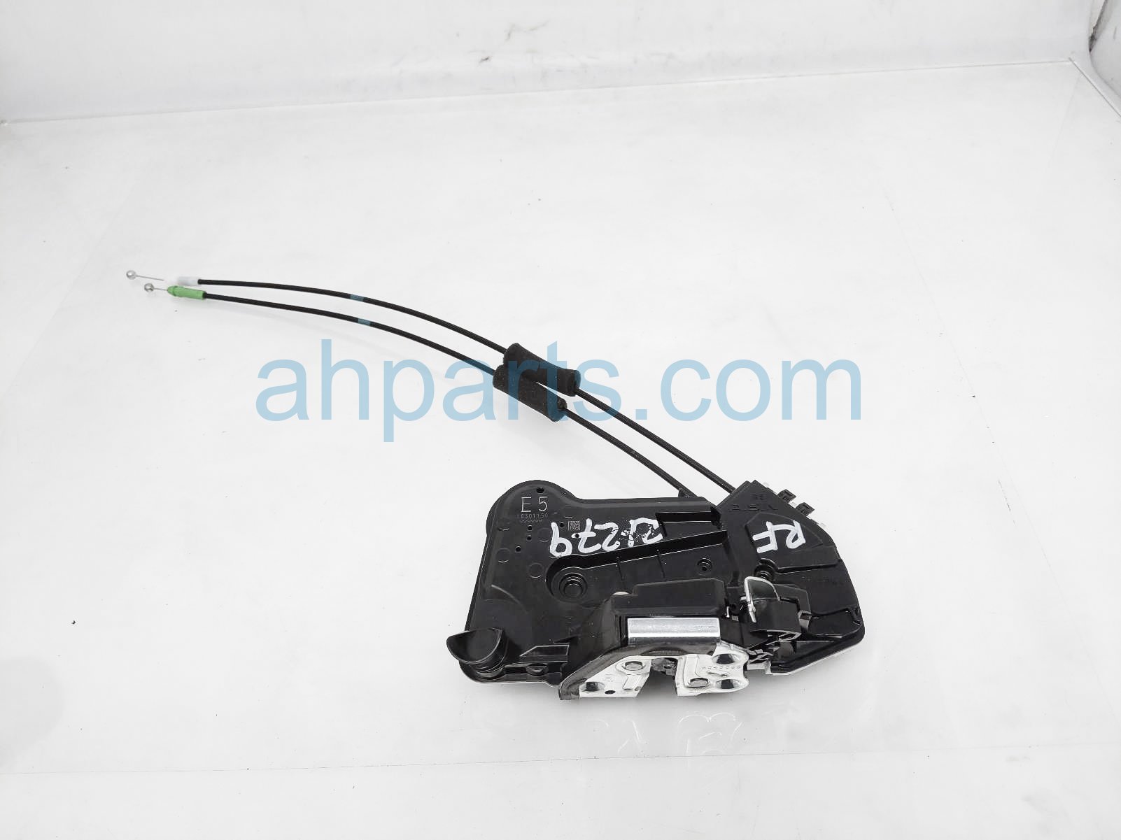 $75 Toyota FR/RH DOOR LOCK ACTUATOR