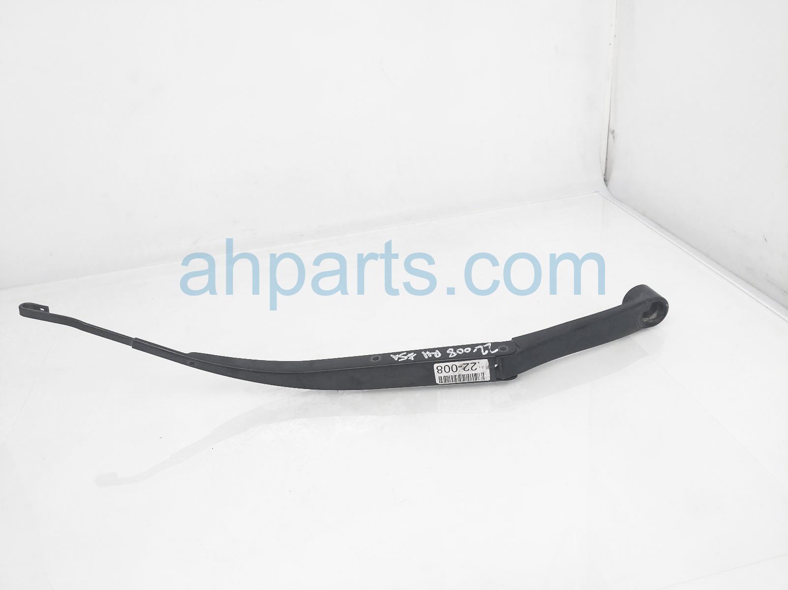 $25 Kia RH WINDSHIELD WIPER ARM