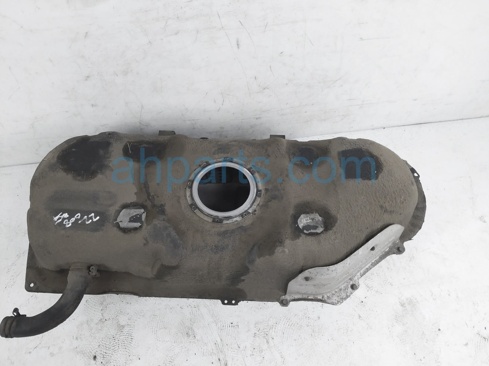 $100 Kia GAS / FUEL TANK