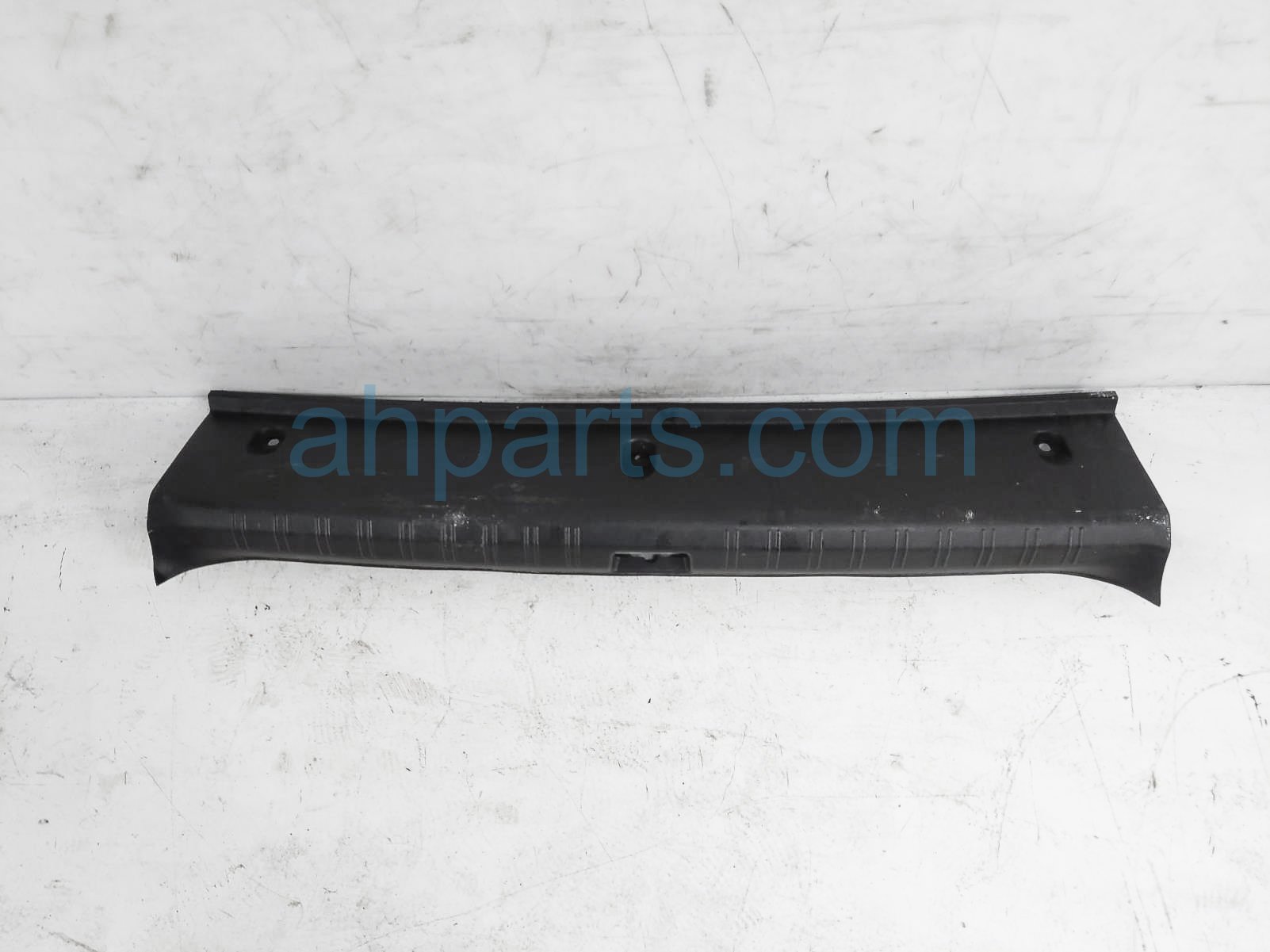 $30 Subaru REAR CARGO TRUNK TRIM PANEL ASSY